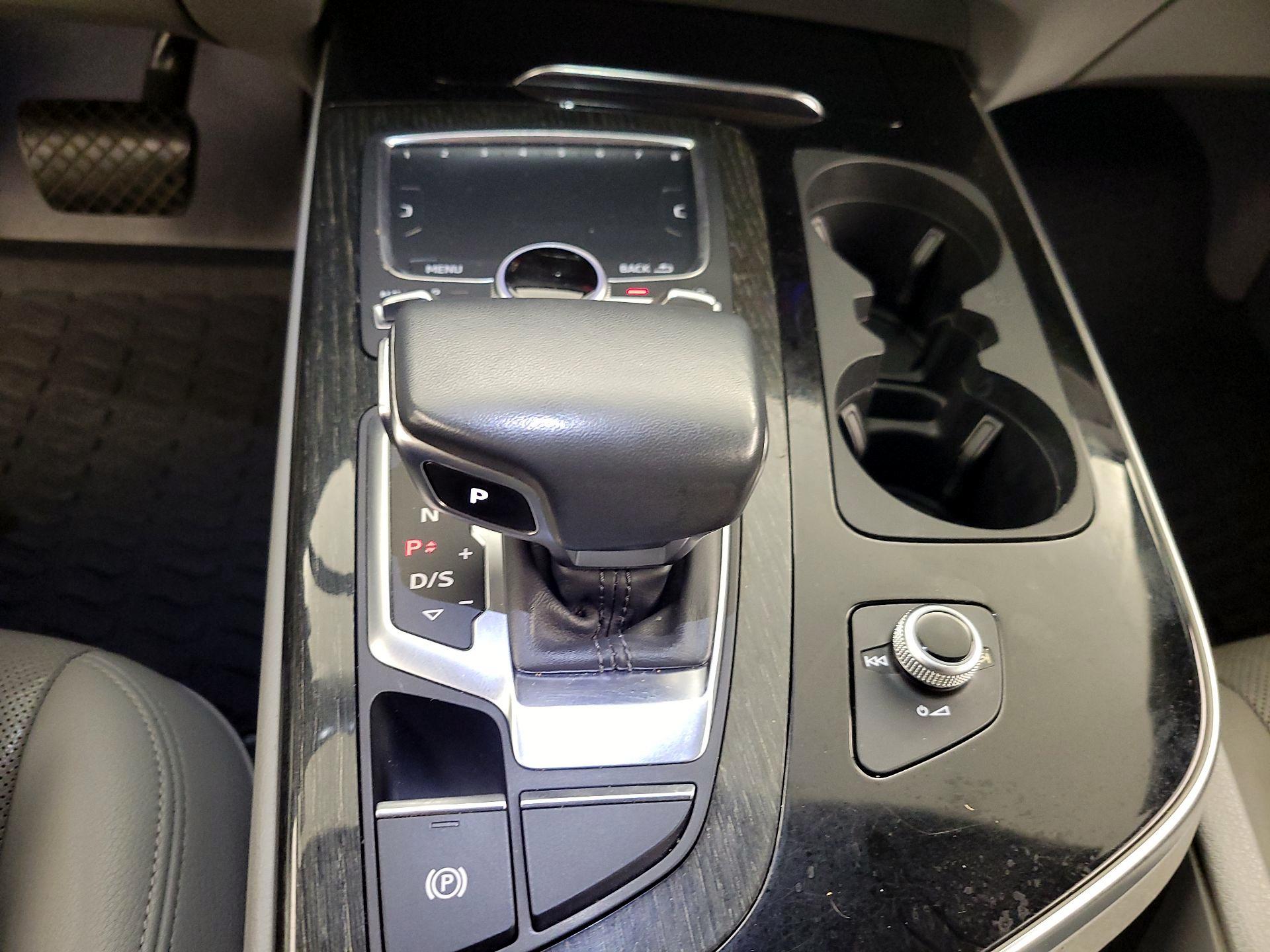 Thumbnail: 2019 Audi Q7 - 15
