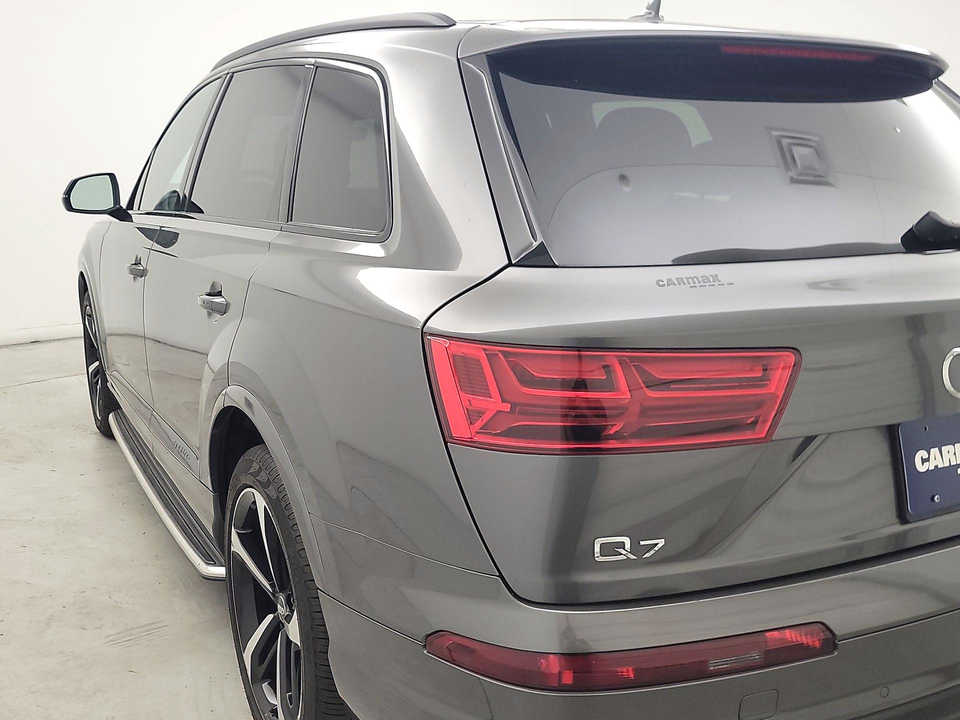 Thumbnail: 2019 Audi Q7 - 7