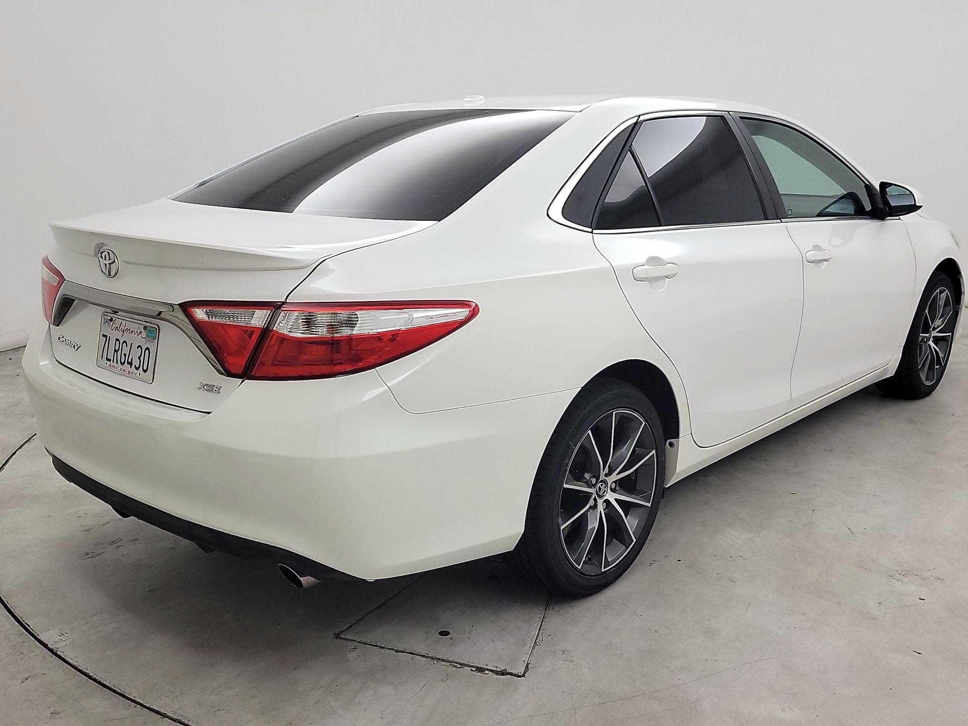 Thumbnail: 2015 Toyota Camry - 5
