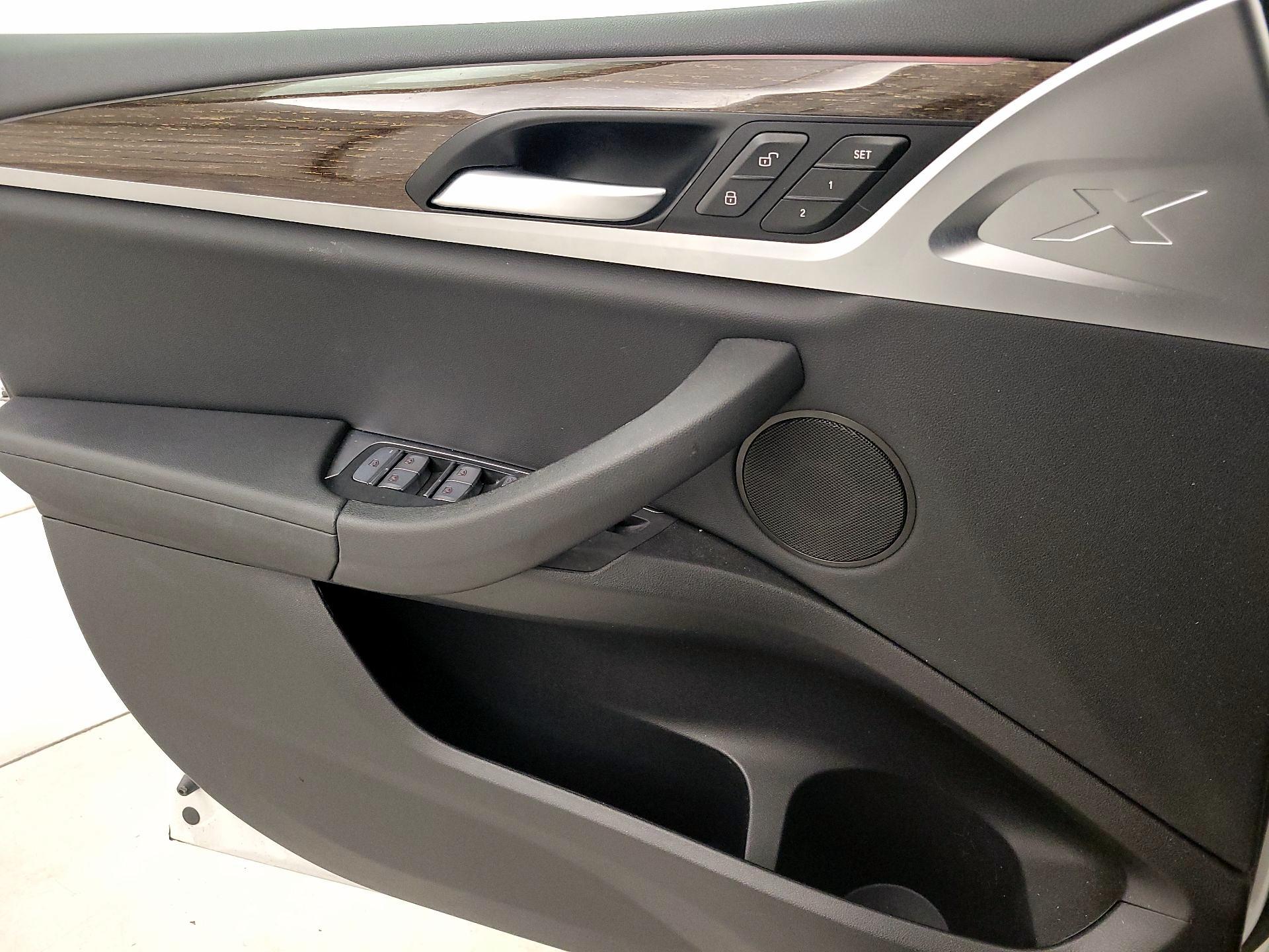 Thumbnail: 2021 BMW X3 - 12