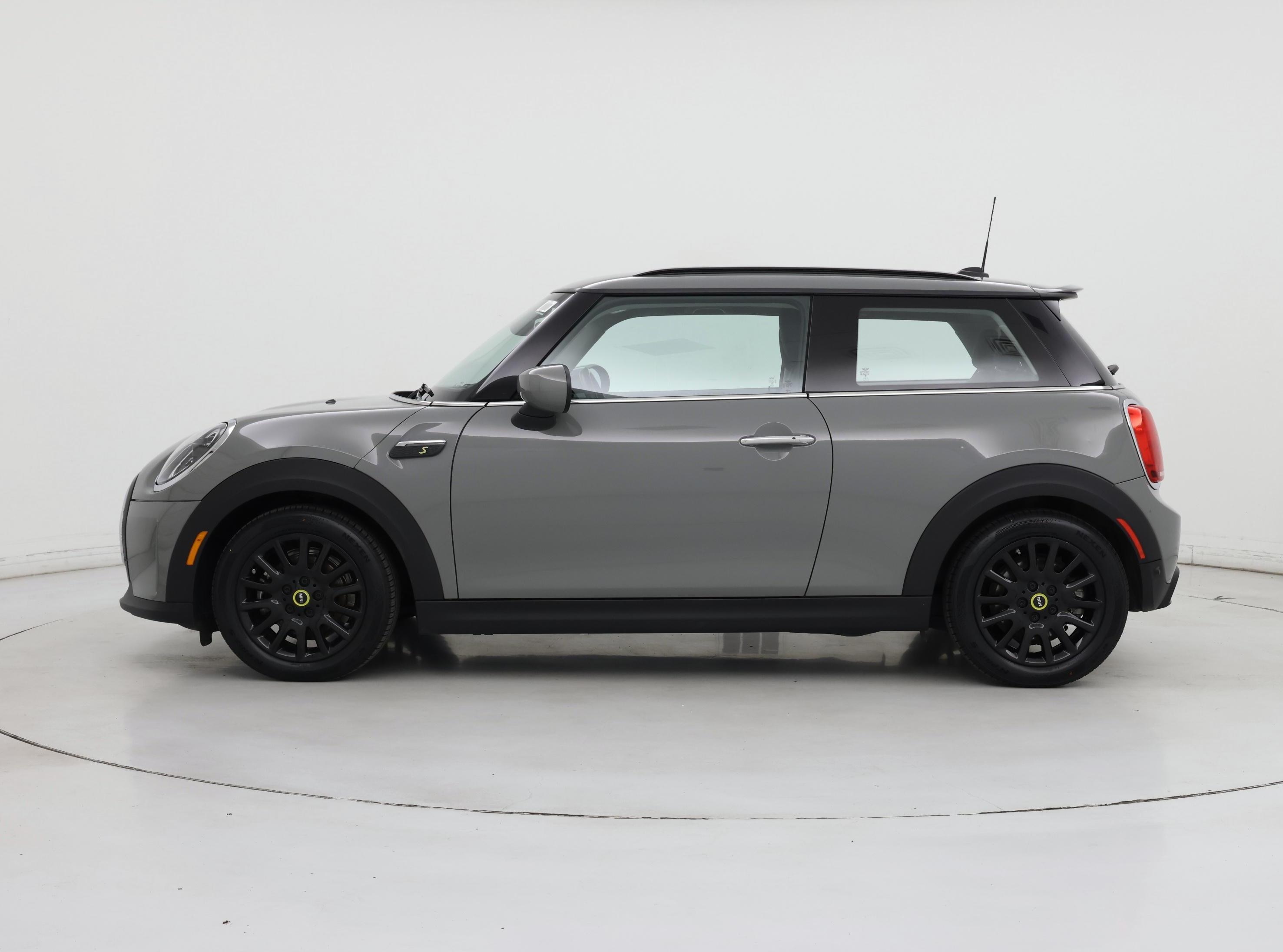 Thumbnail: 2023 MINI Cooper Hardtop - 3