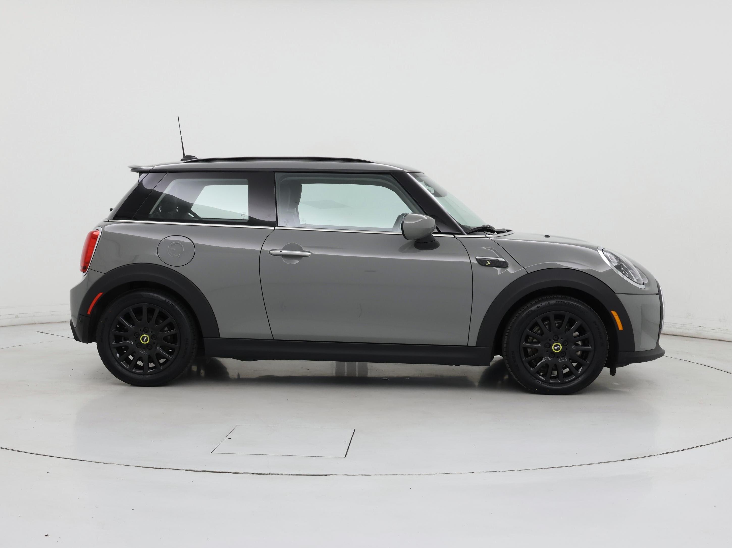 Thumbnail: 2023 MINI Cooper Hardtop - 7