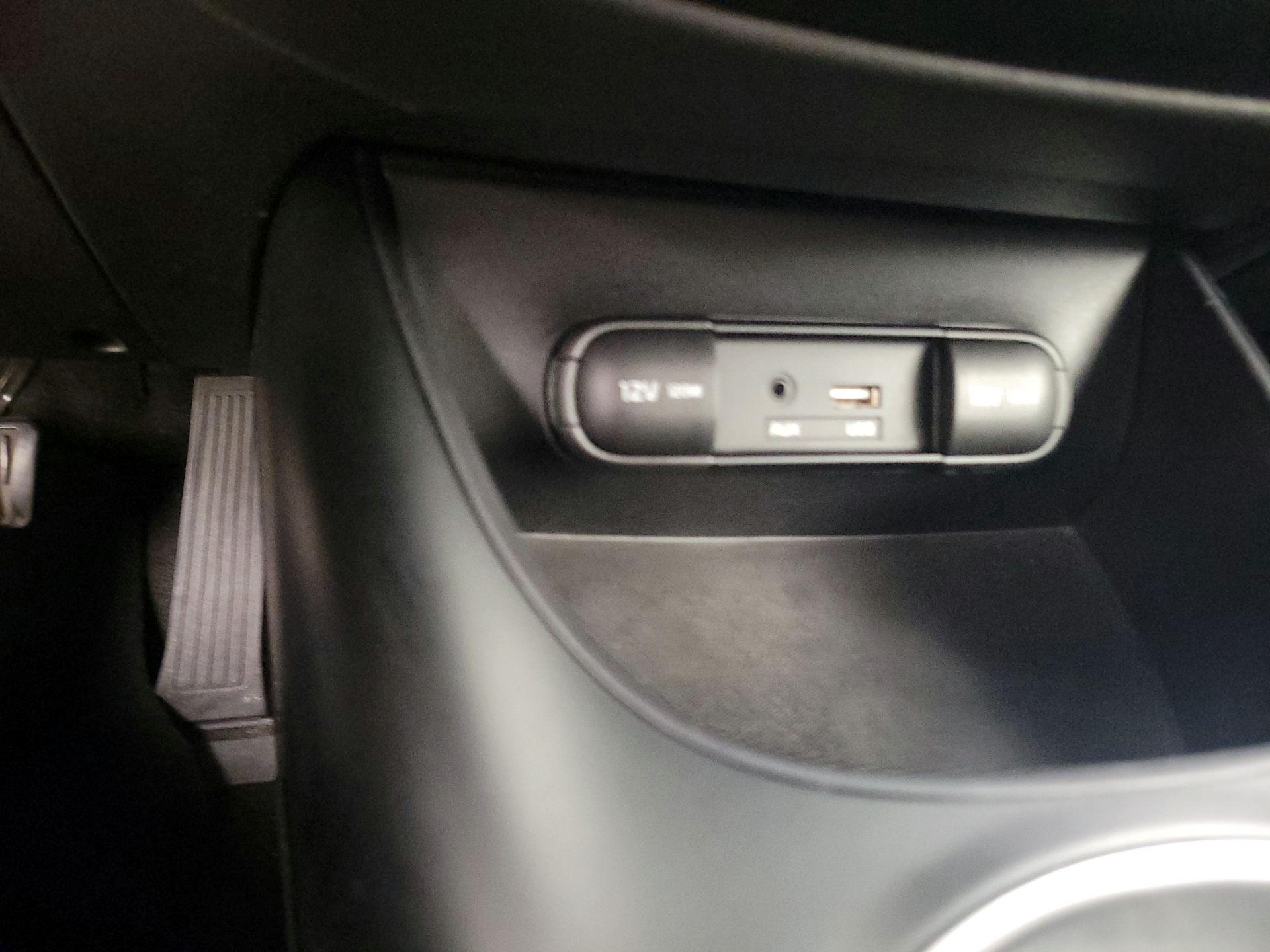 Thumbnail: 2015 Kia Soul - 18