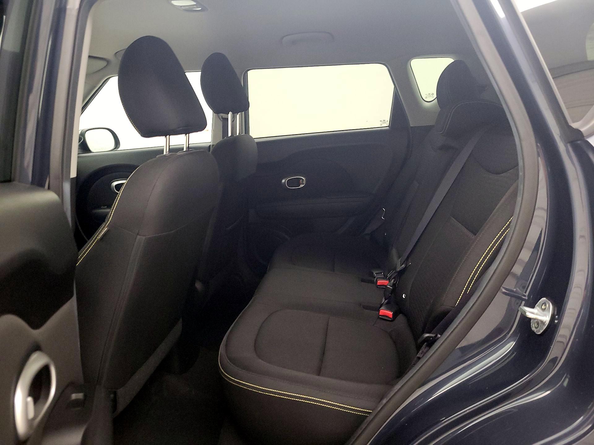 Thumbnail: 2015 Kia Soul - 19