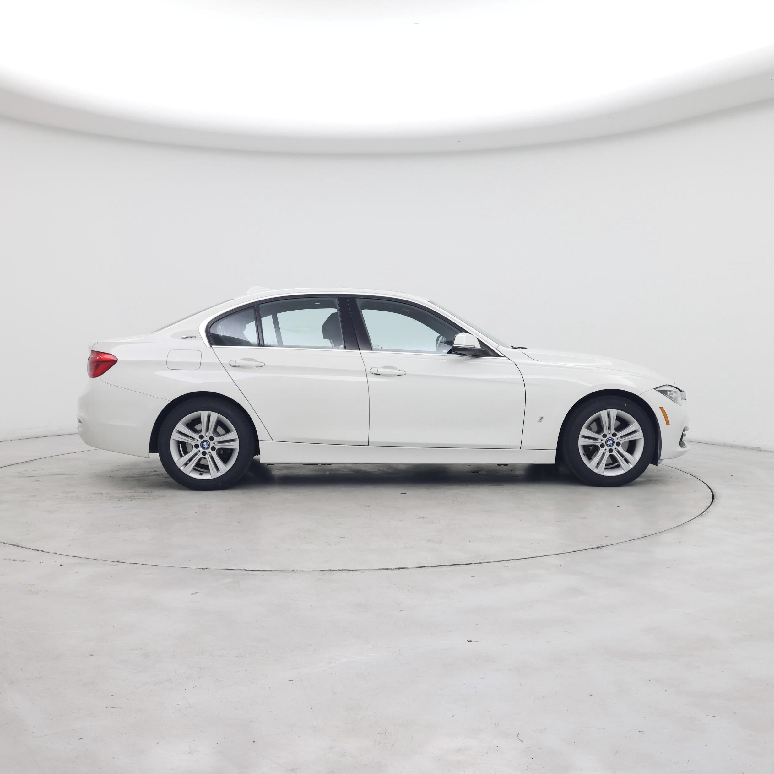 Thumbnail: 2018 BMW 3 Series - 7