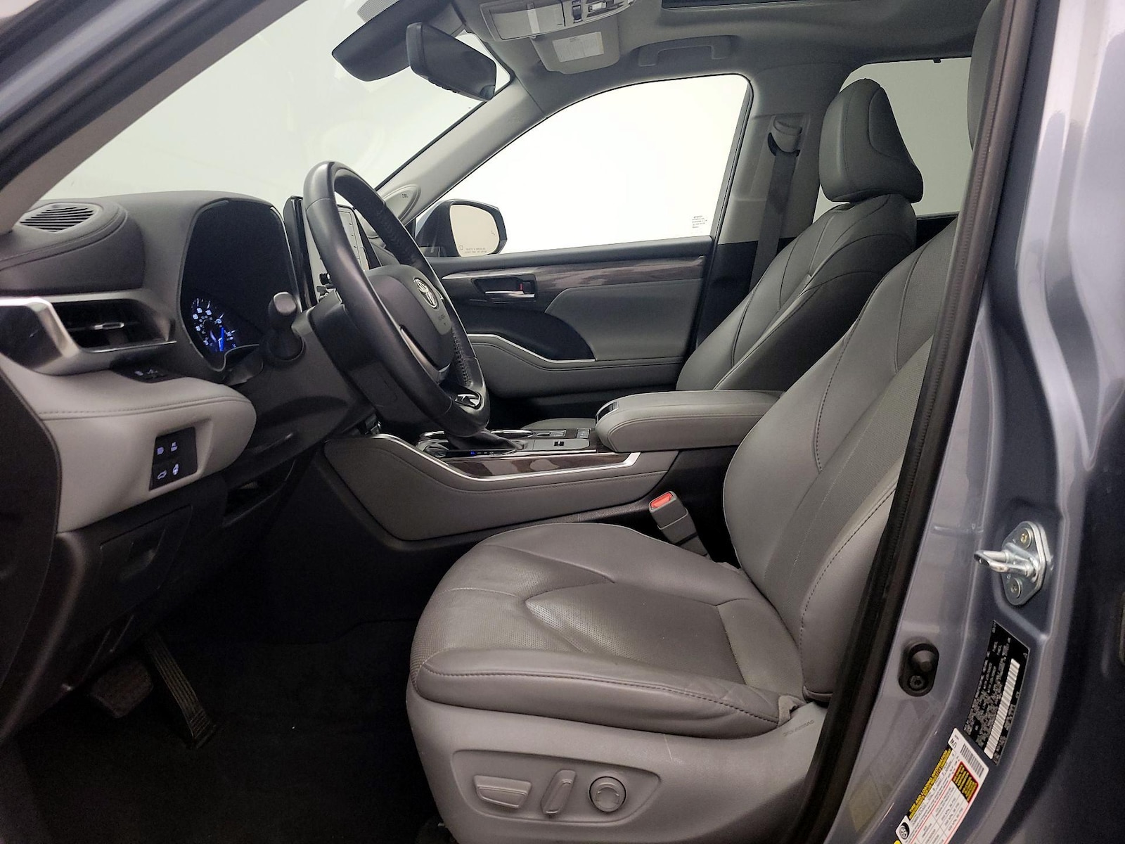 2021 Toyota Highlander Limited - Photo 12