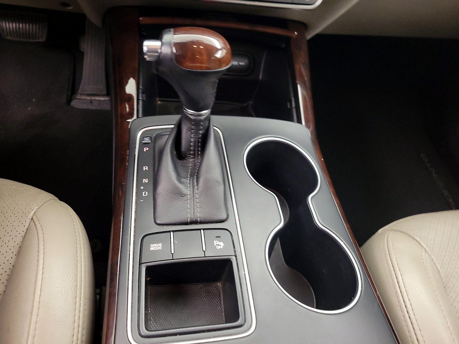2016 Kia Sorento EX - Photo 18