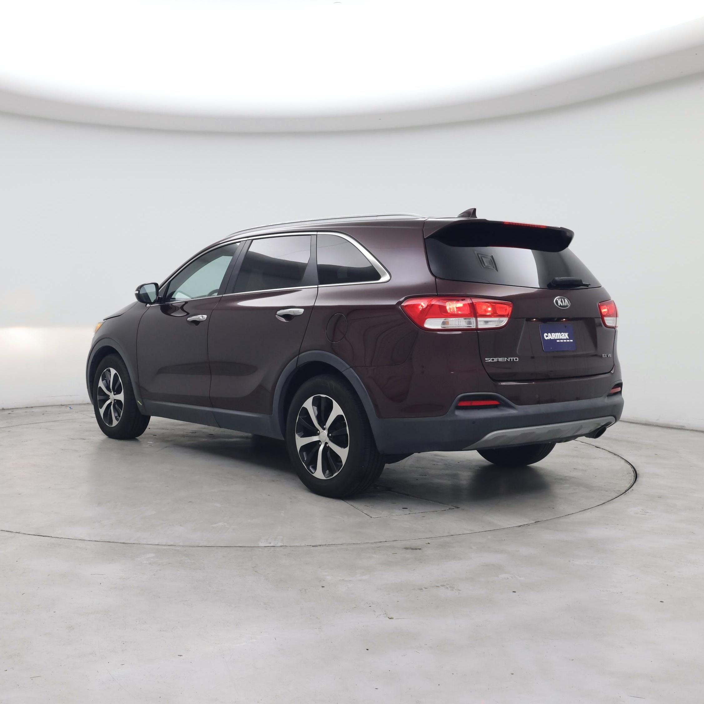 Thumbnail: 2016 Kia Sorento - 2