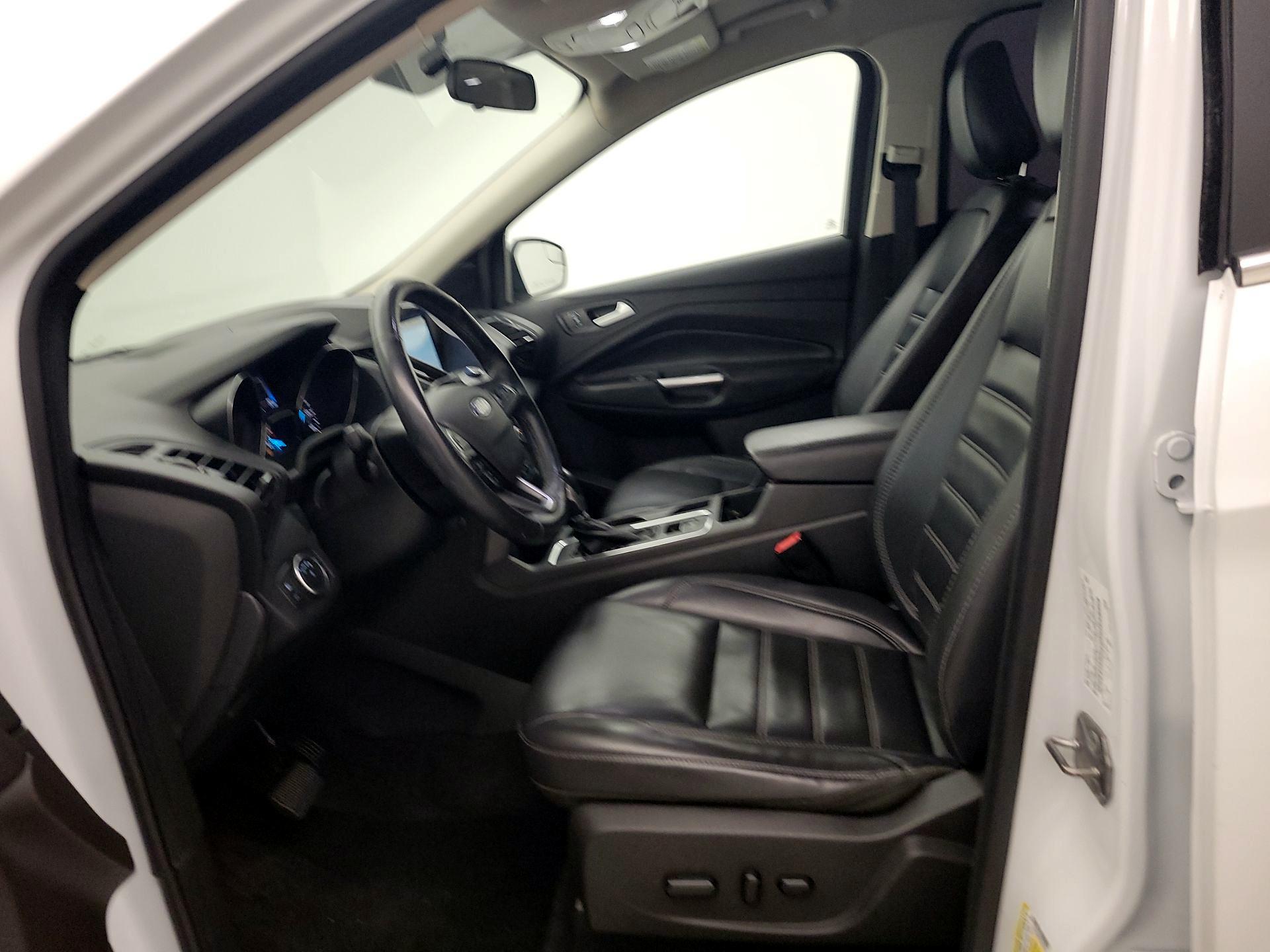 Thumbnail: 2019 Ford Escape - 11