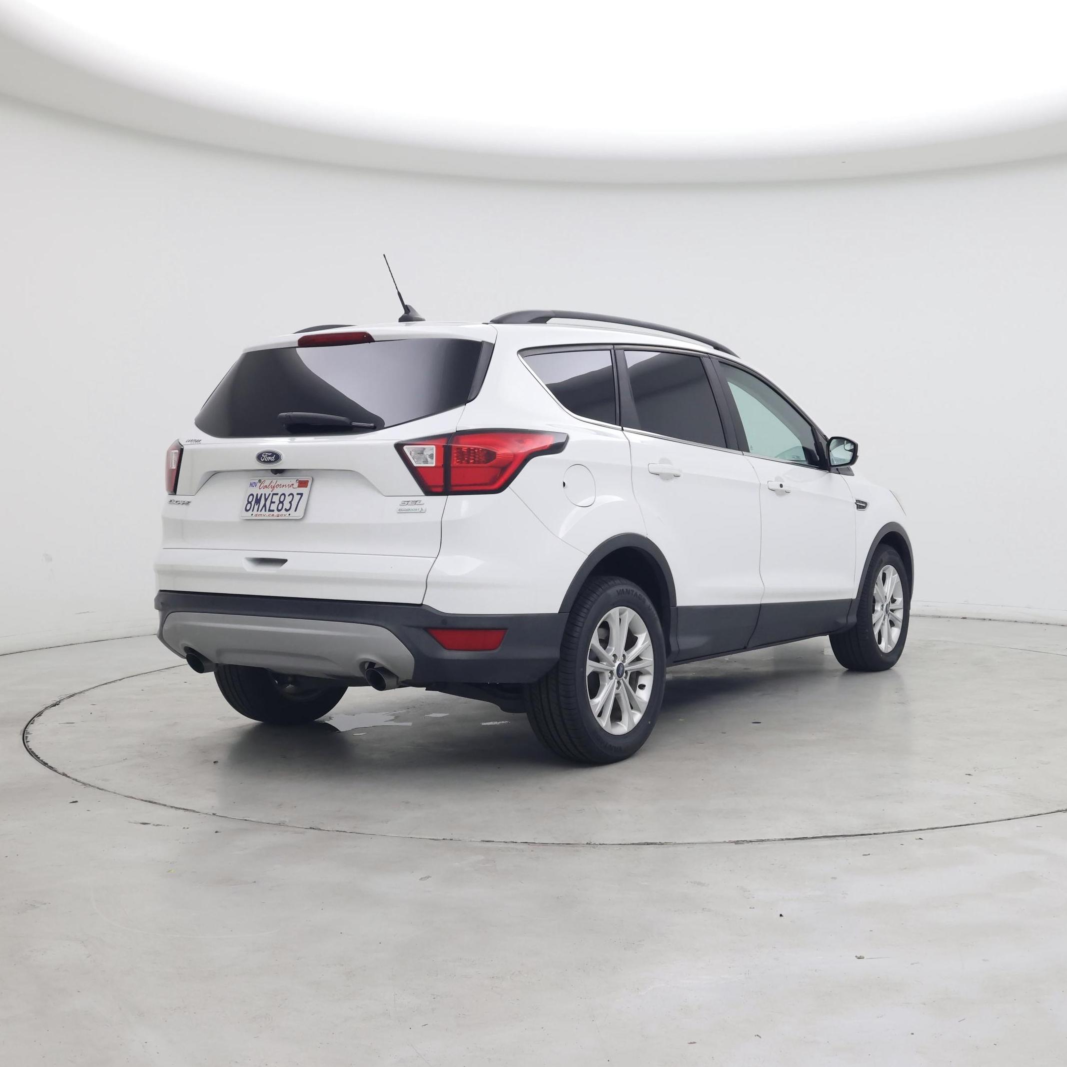 Thumbnail: 2019 Ford Escape - 8