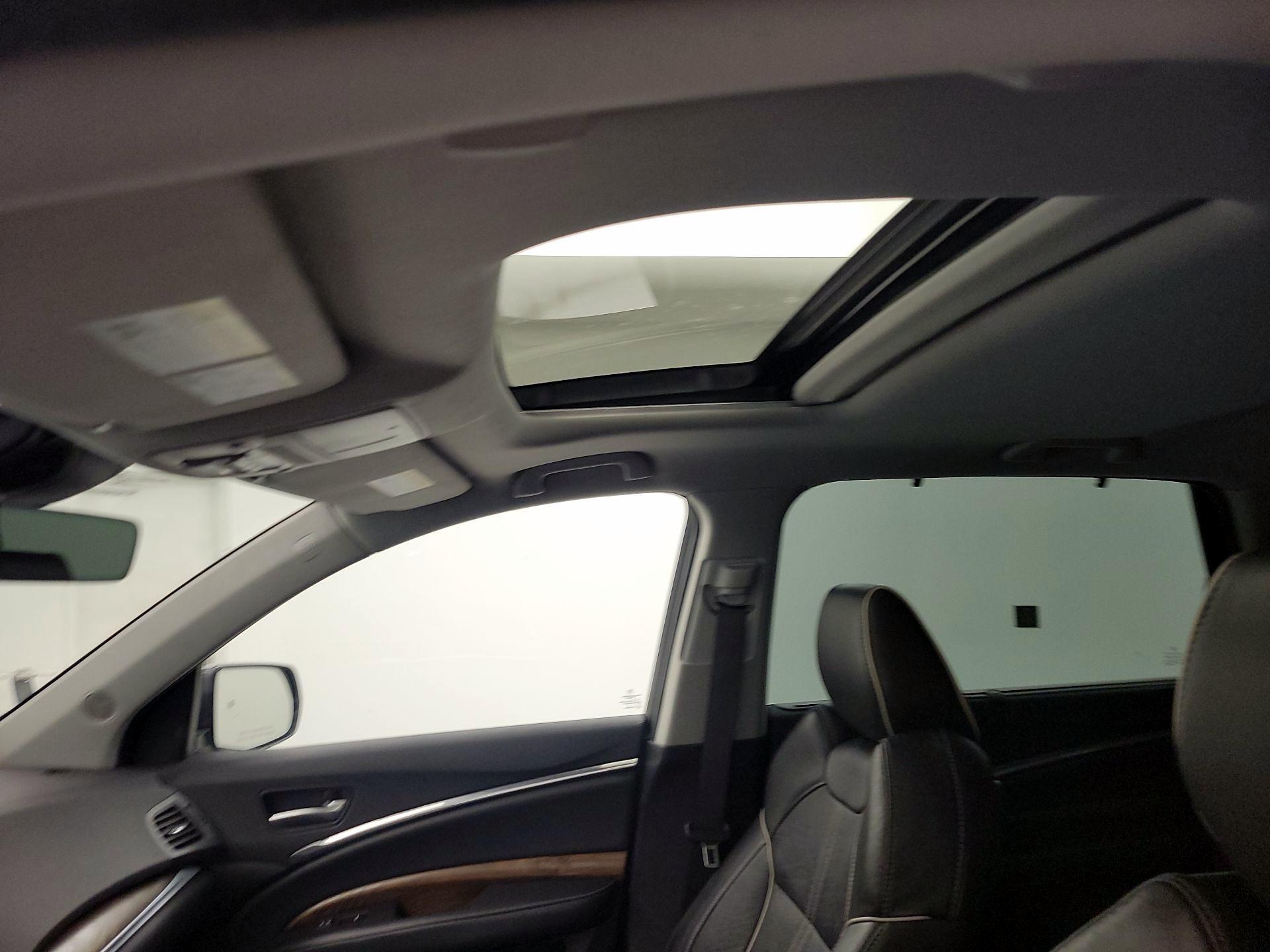 Thumbnail: 2017 Acura MDX - 17