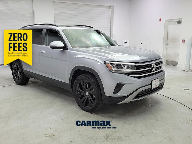 Silver 2022 Volkswagen Atlas SE FWD with Technology SUV / Crossover Front-Wheel Drive Automatic