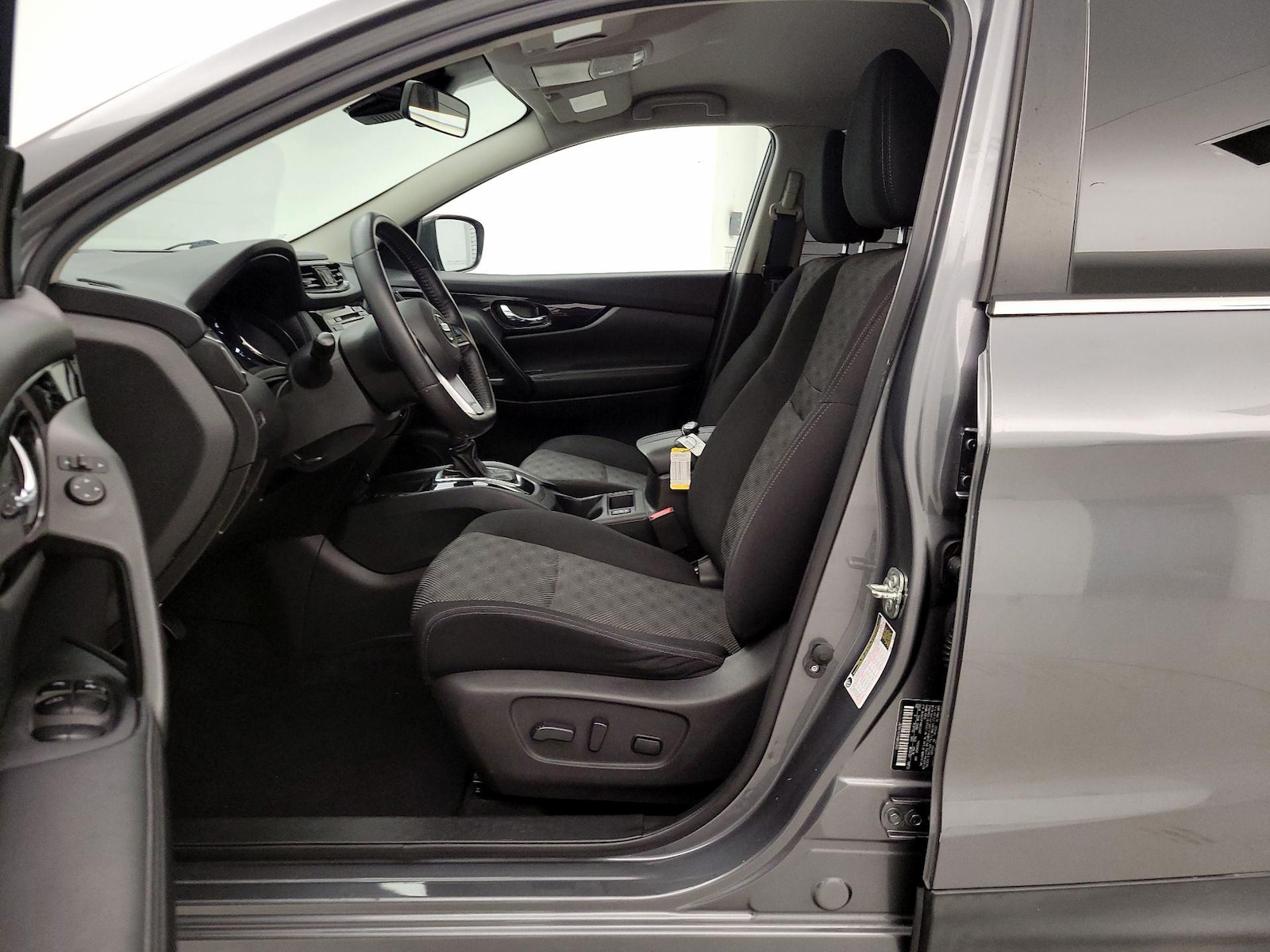 2019 Nissan Rogue Sport SV - Photo 12