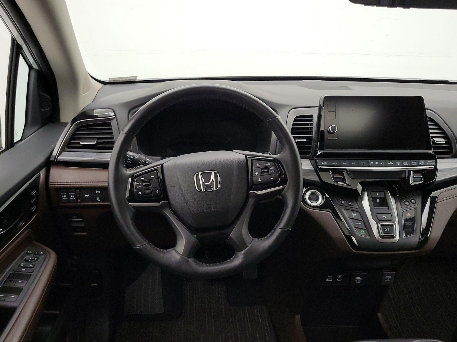 2025 Honda Odyssey Elite - Photo 11