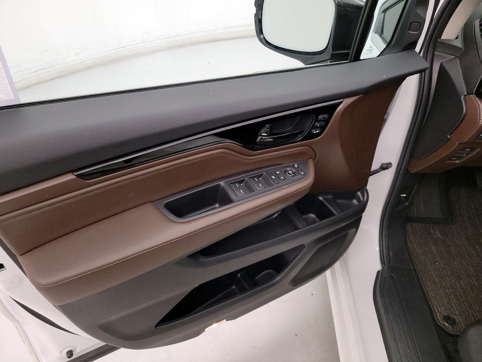 2025 Honda Odyssey Elite - Photo 13