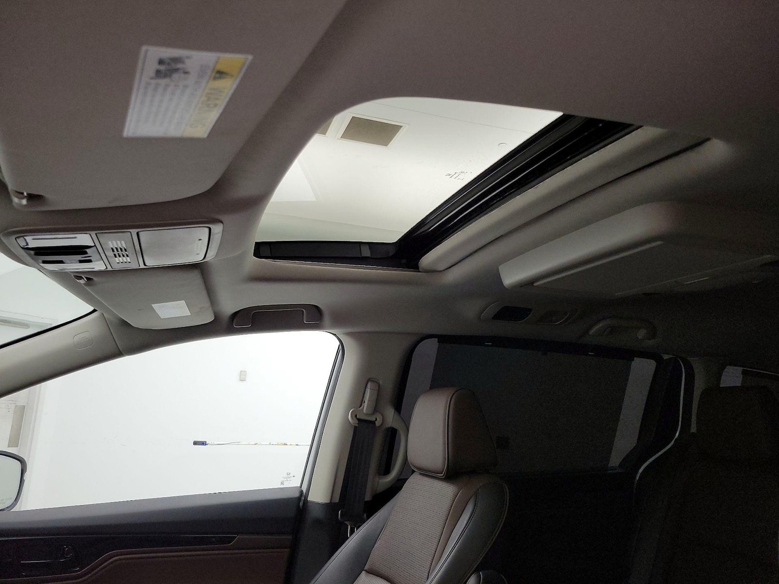 2025 Honda Odyssey Elite - Photo 21