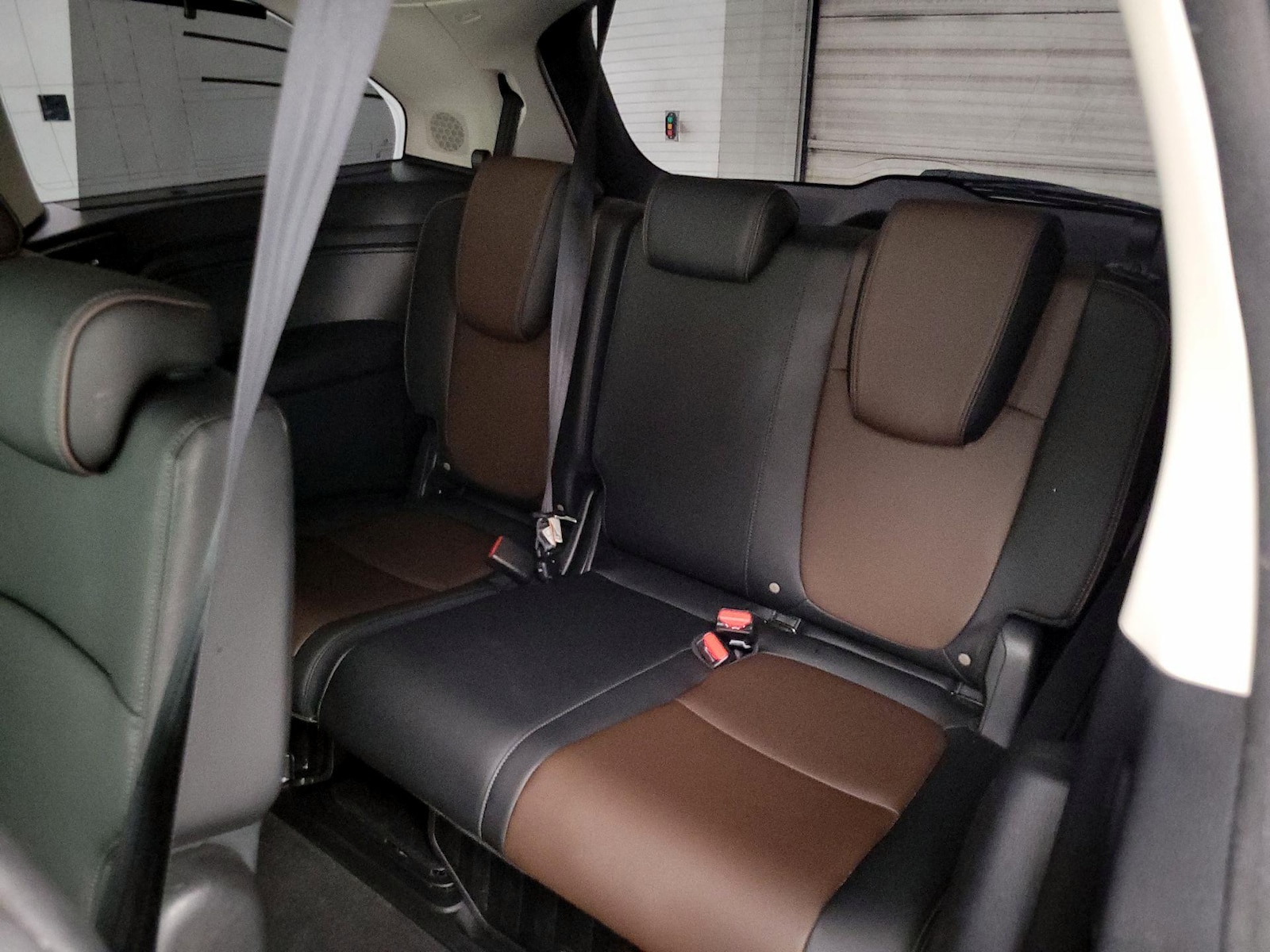 2025 Honda Odyssey Elite - Photo 23