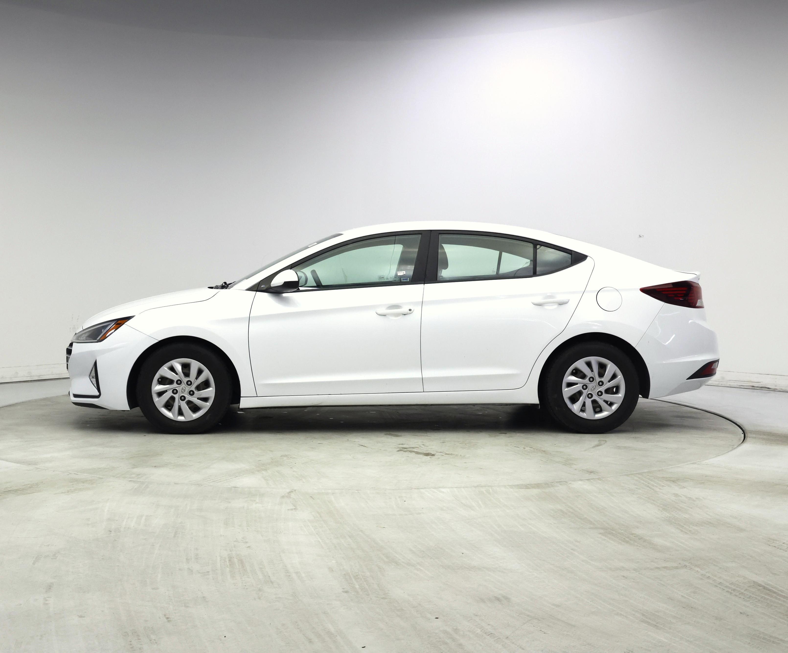 Thumbnail: 2020 Hyundai Elantra - 3