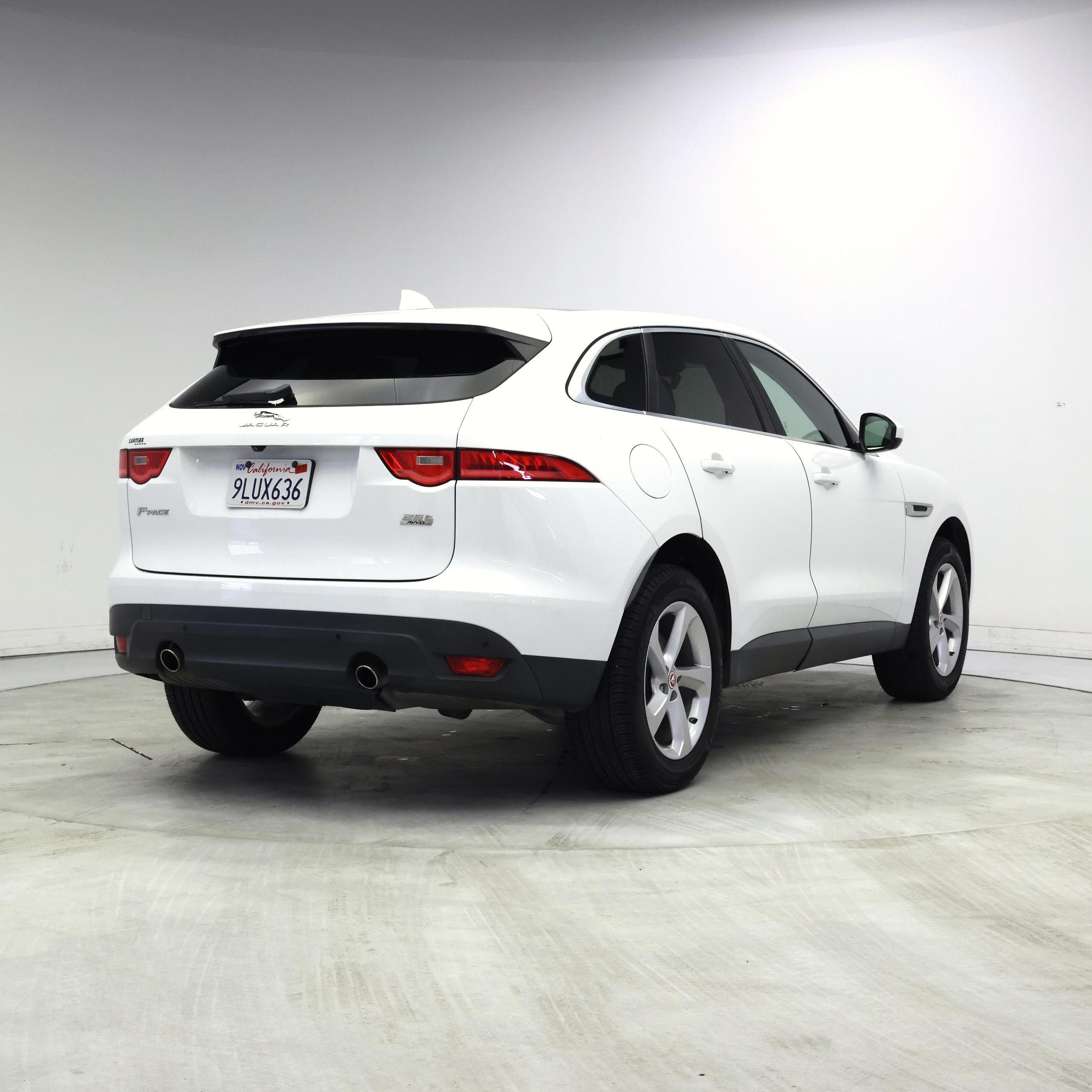 Thumbnail: 2019 Jaguar F-Pace - 8