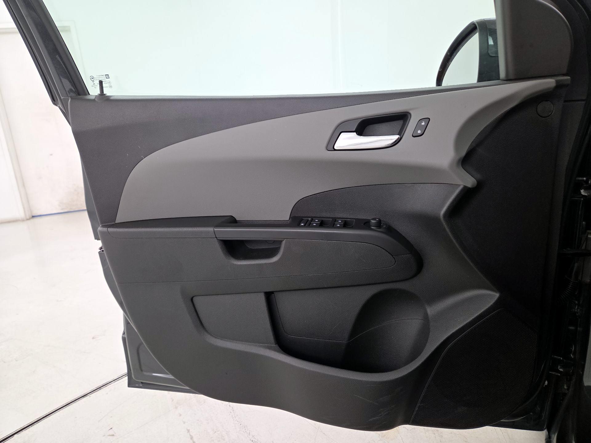 Thumbnail: 2019 Chevrolet Sonic - 12