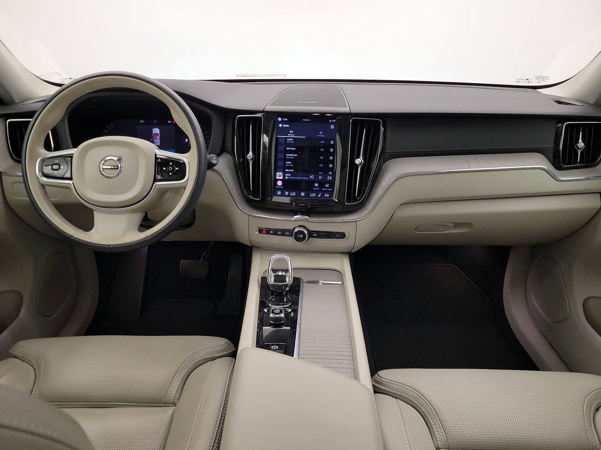 Thumbnail: 2023 Volvo XC60 - 9