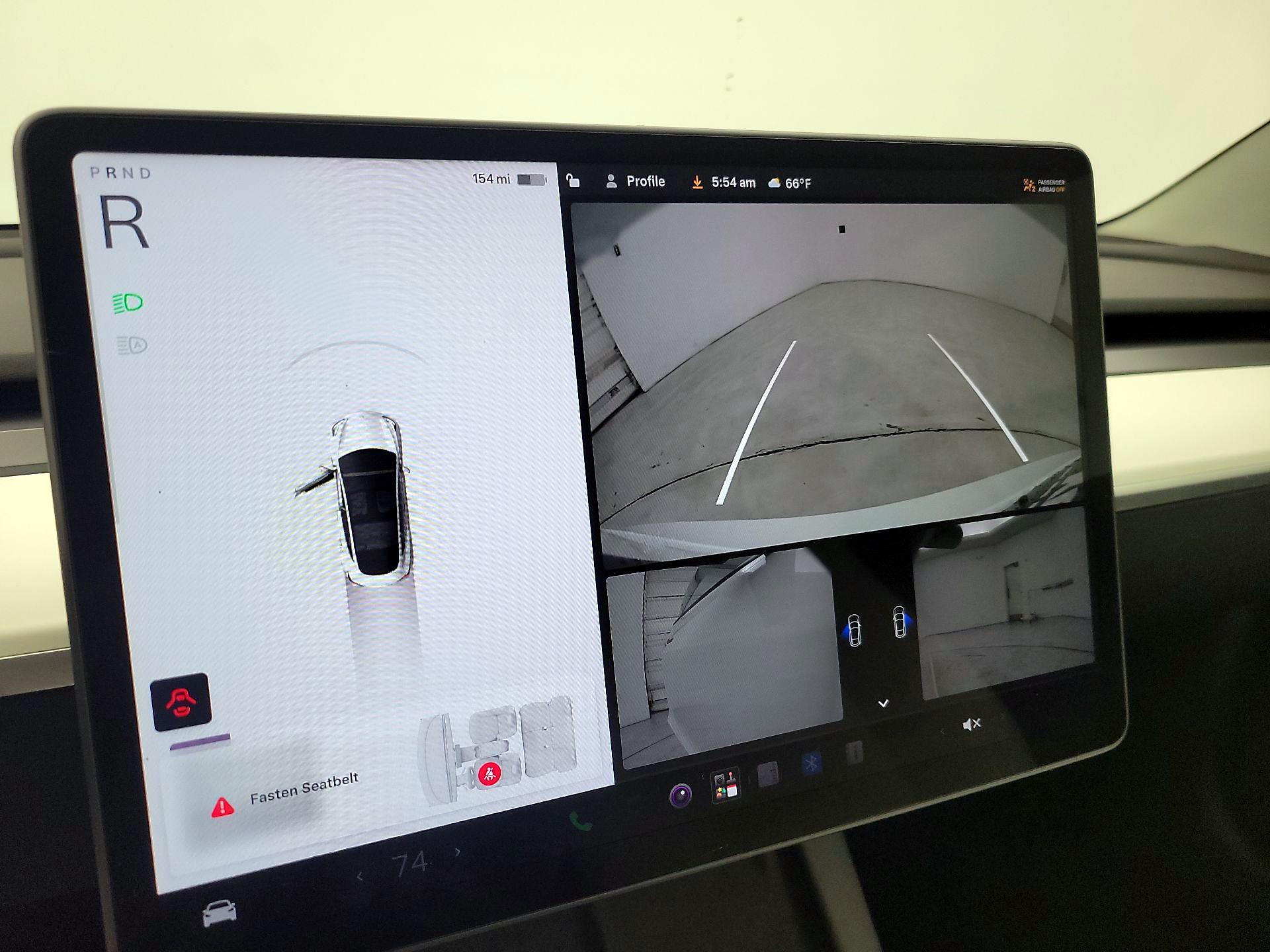 Thumbnail: 2022 Tesla Model 3 - 14