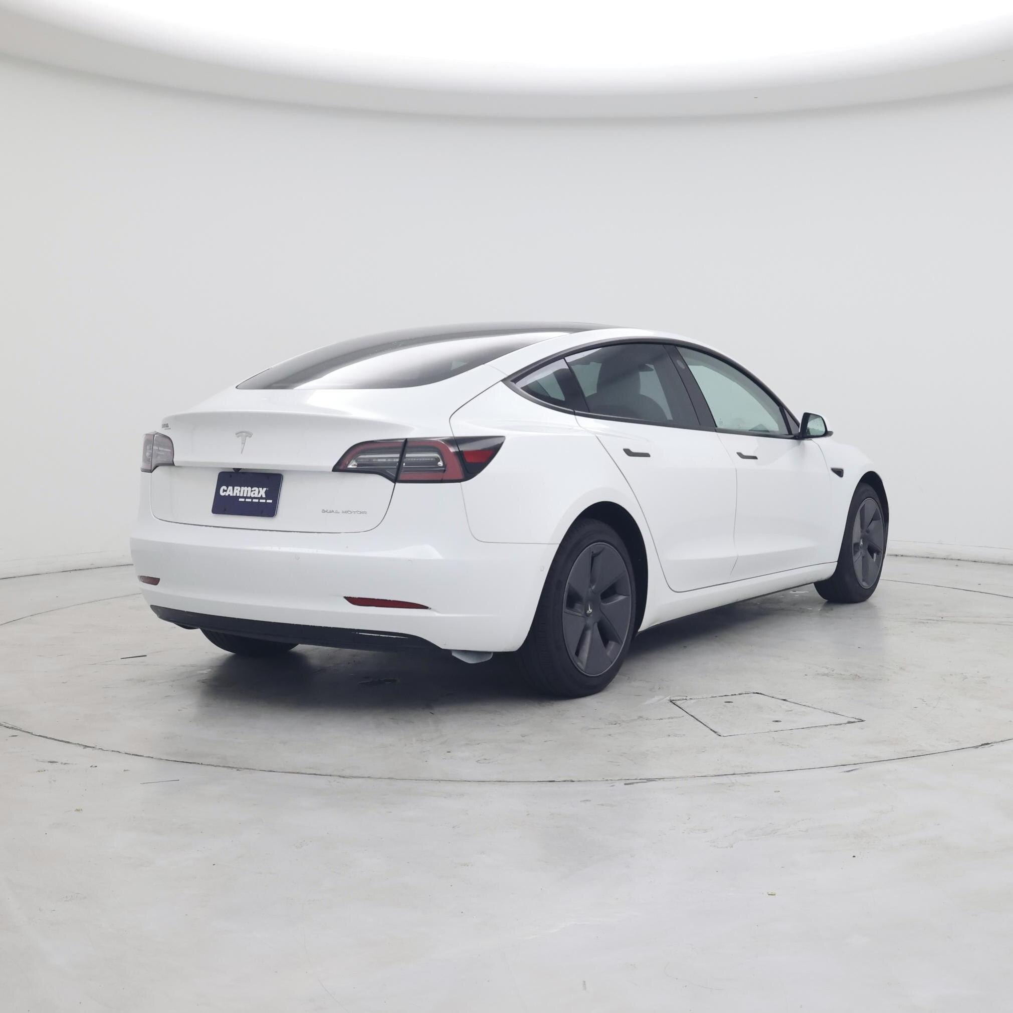 Thumbnail: 2022 Tesla Model 3 - 8