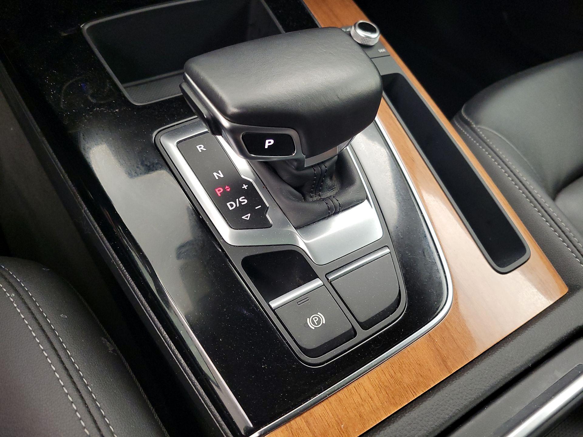 Thumbnail: 2021 Audi Q5 - 17