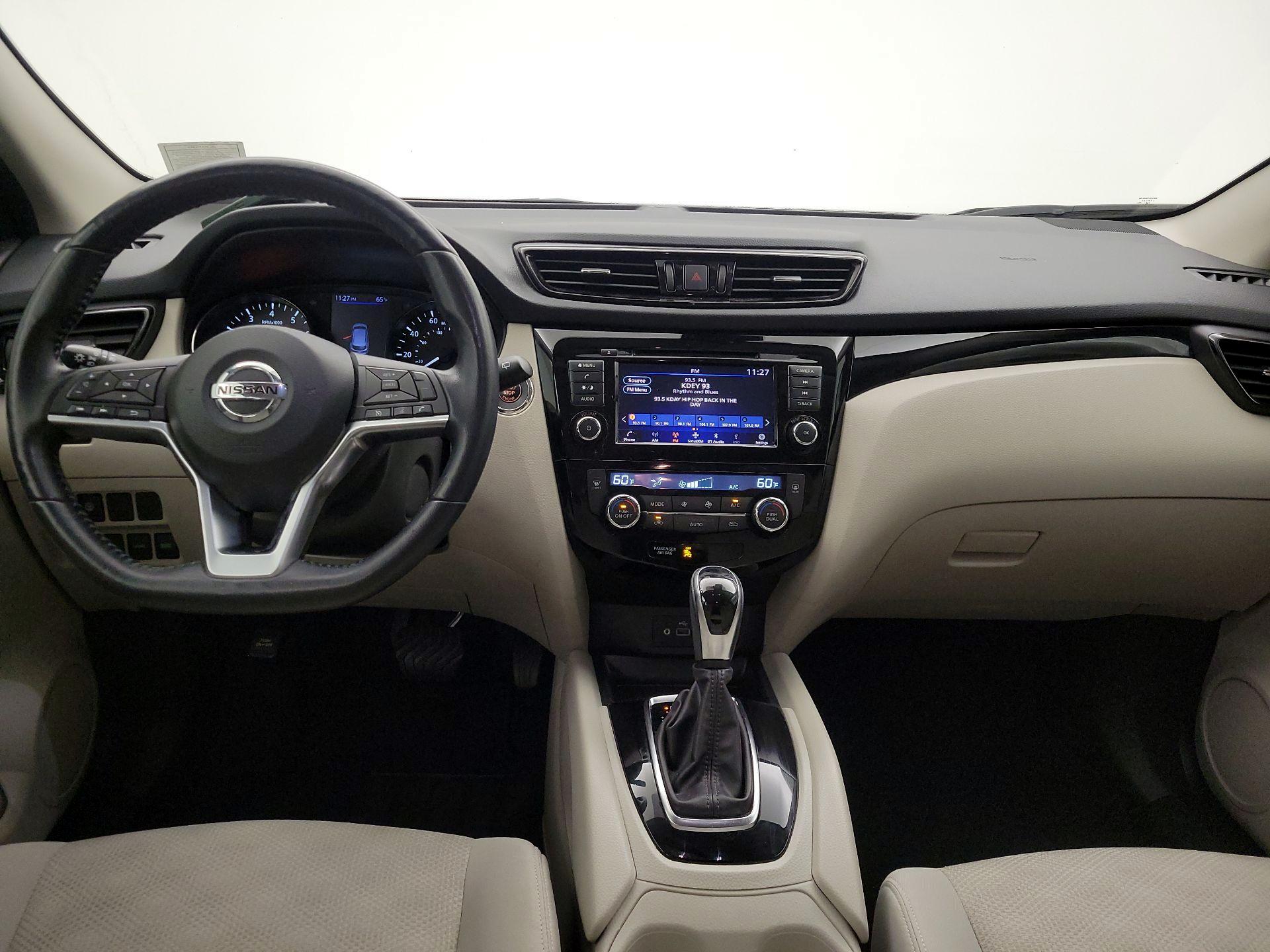 Thumbnail: 2021 Nissan Rogue Sport - 9