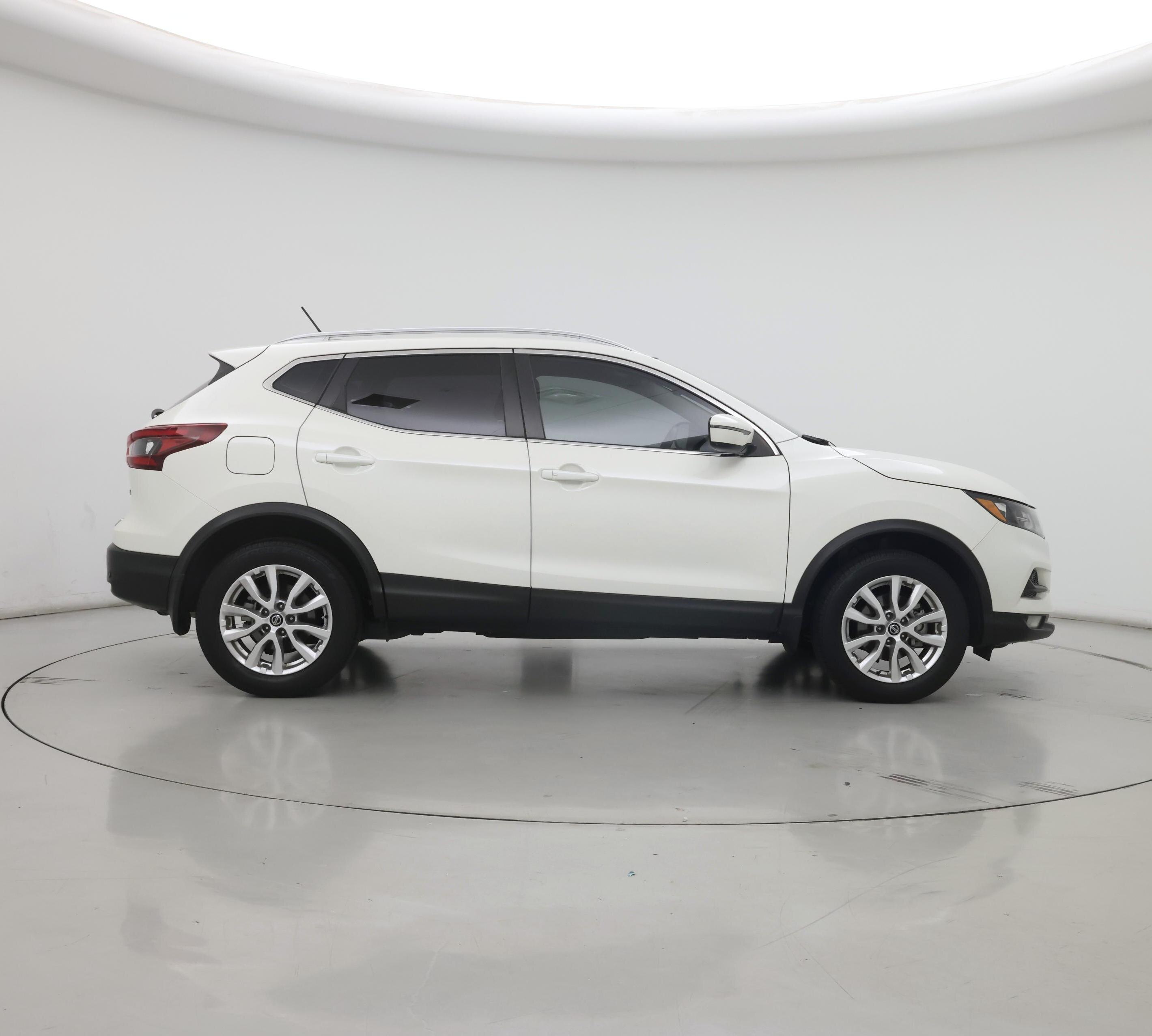 Thumbnail: 2021 Nissan Rogue Sport - 7