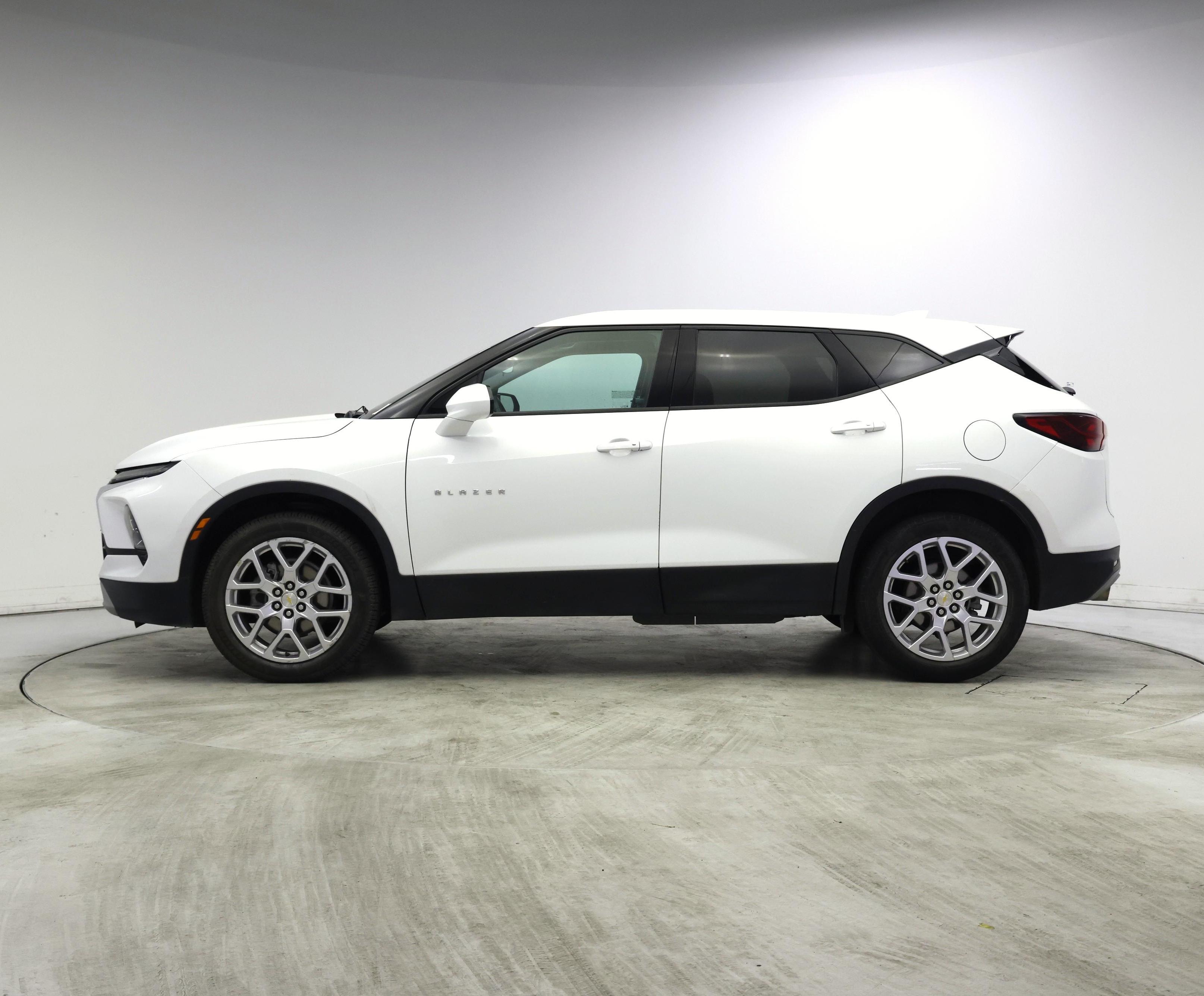 Thumbnail: 2023 Chevrolet Blazer - 3