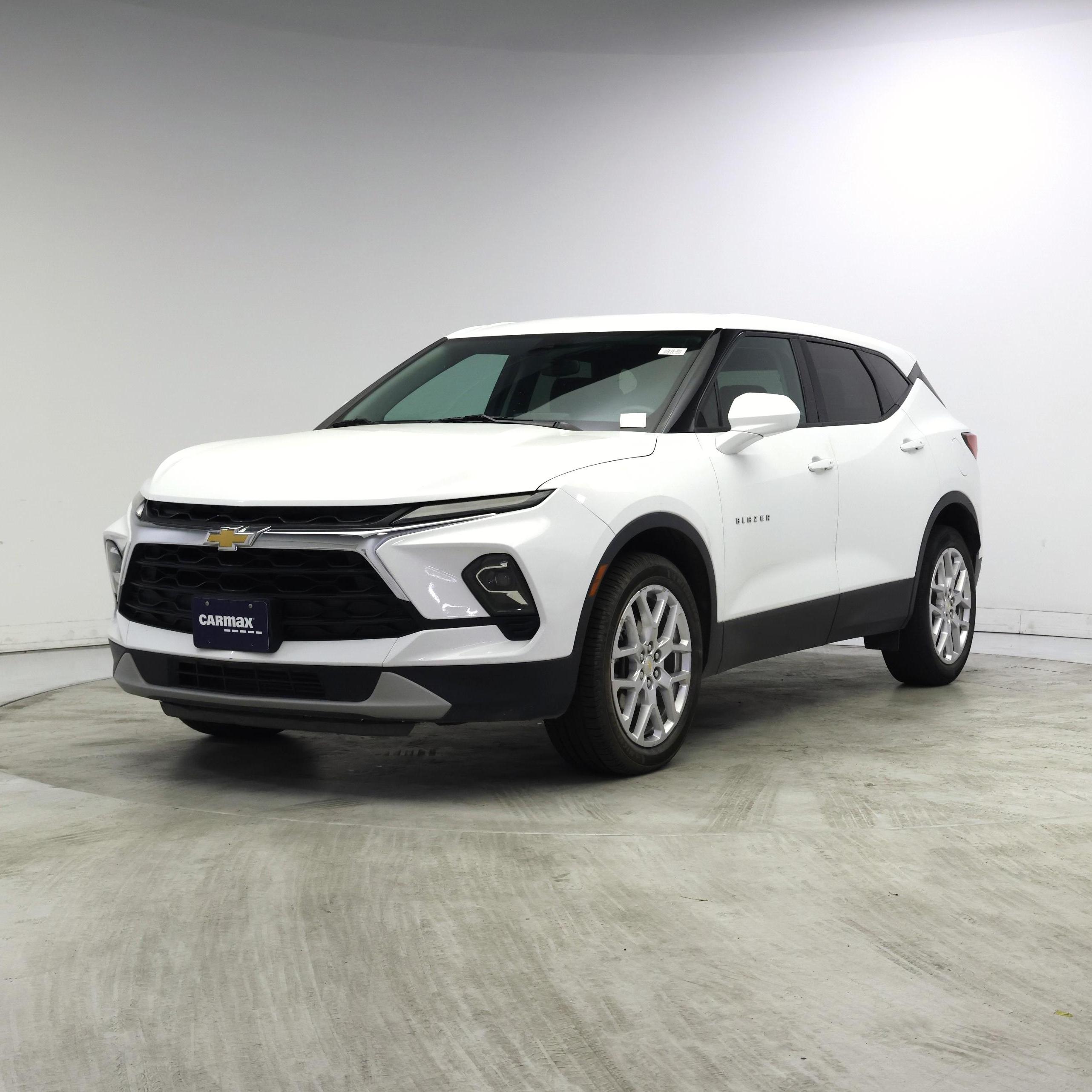 Thumbnail: 2023 Chevrolet Blazer - 4