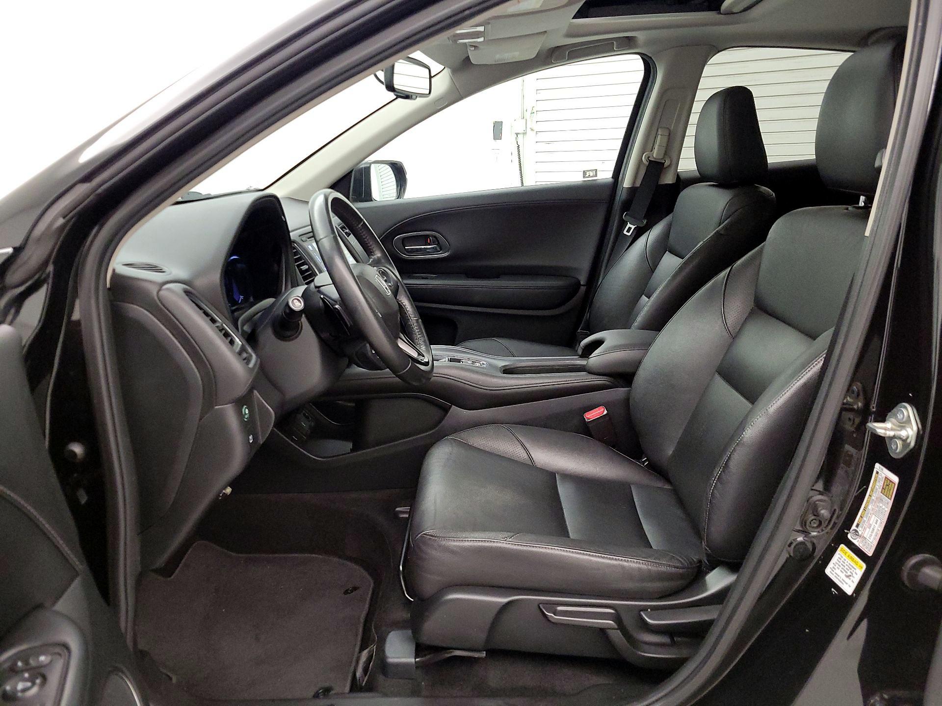 Thumbnail: 2016 Honda HR-V - 11