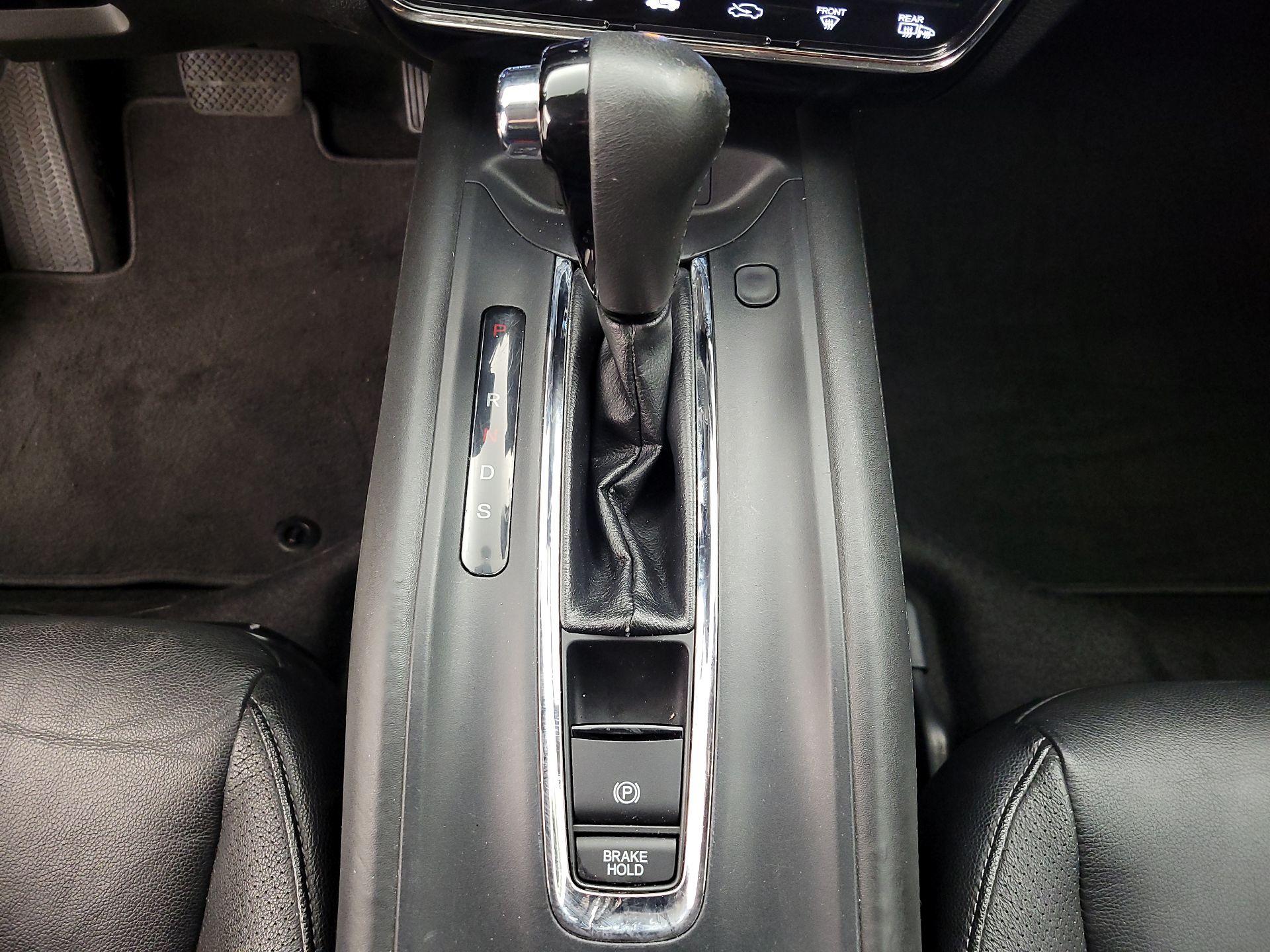 Thumbnail: 2016 Honda HR-V - 17