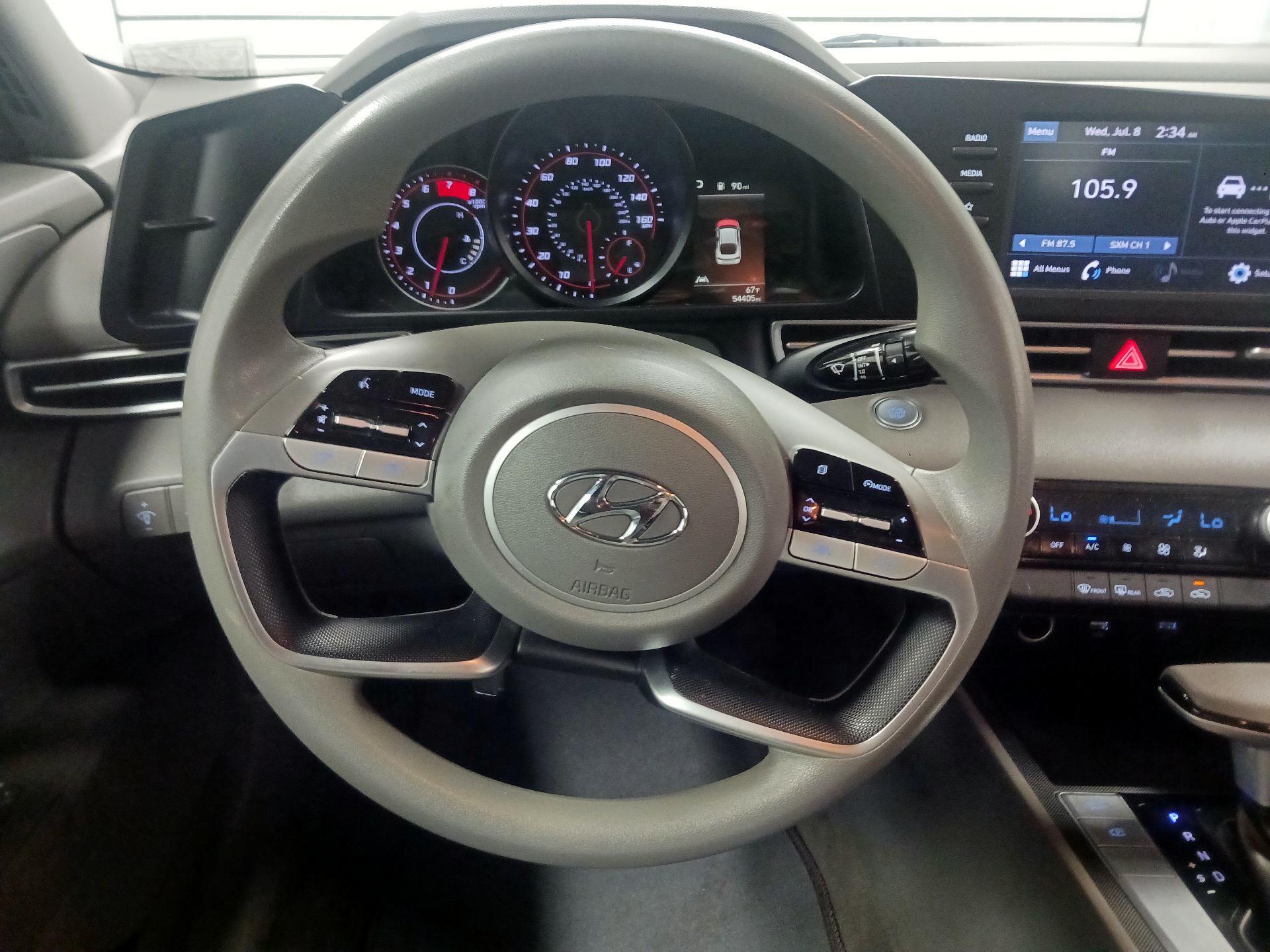 Thumbnail: 2022 Hyundai Elantra - 10