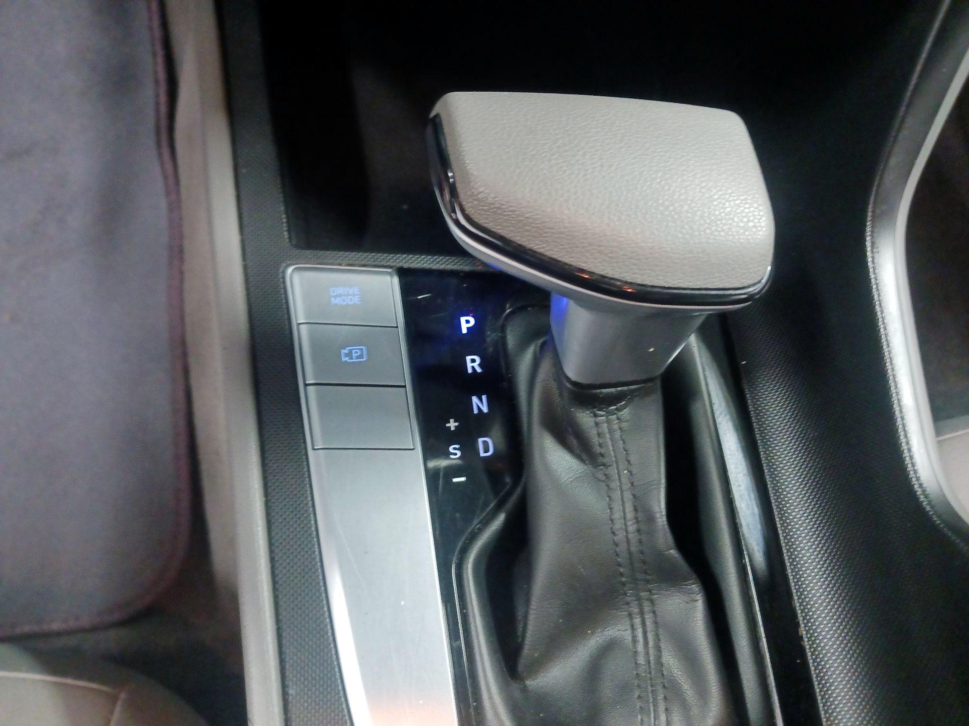 Thumbnail: 2022 Hyundai Elantra - 15