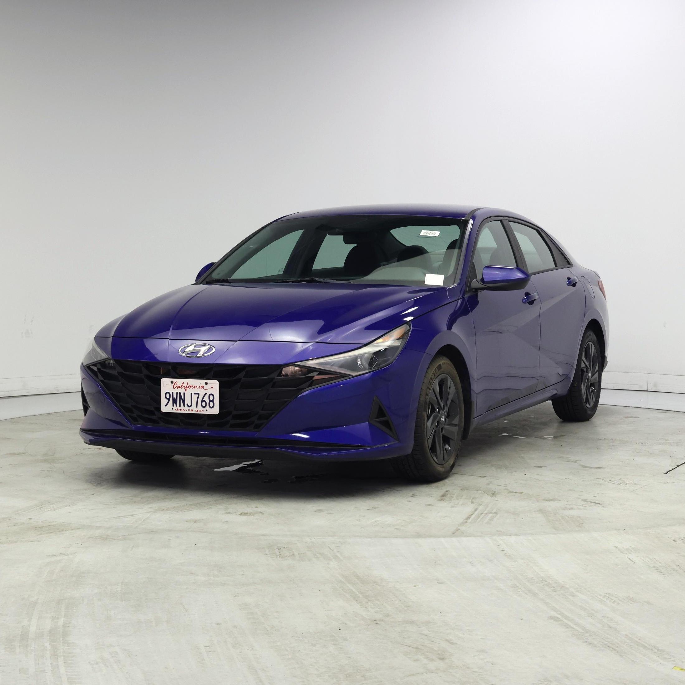Thumbnail: 2022 Hyundai Elantra - 4