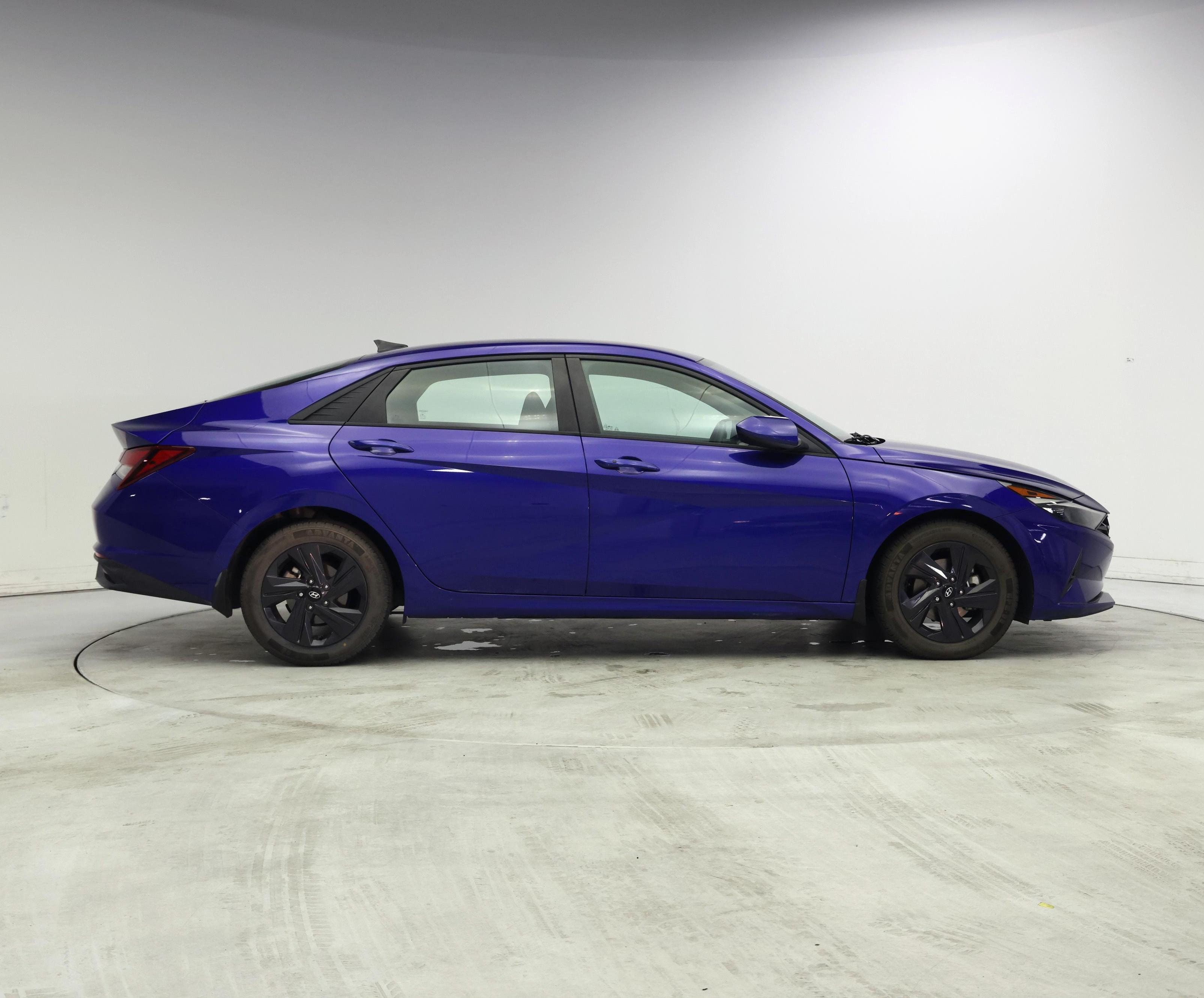 Thumbnail: 2022 Hyundai Elantra - 7