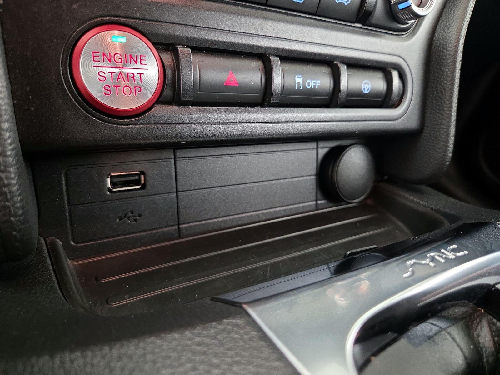 2022 Ford Mustang EcoBoost - Photo 19