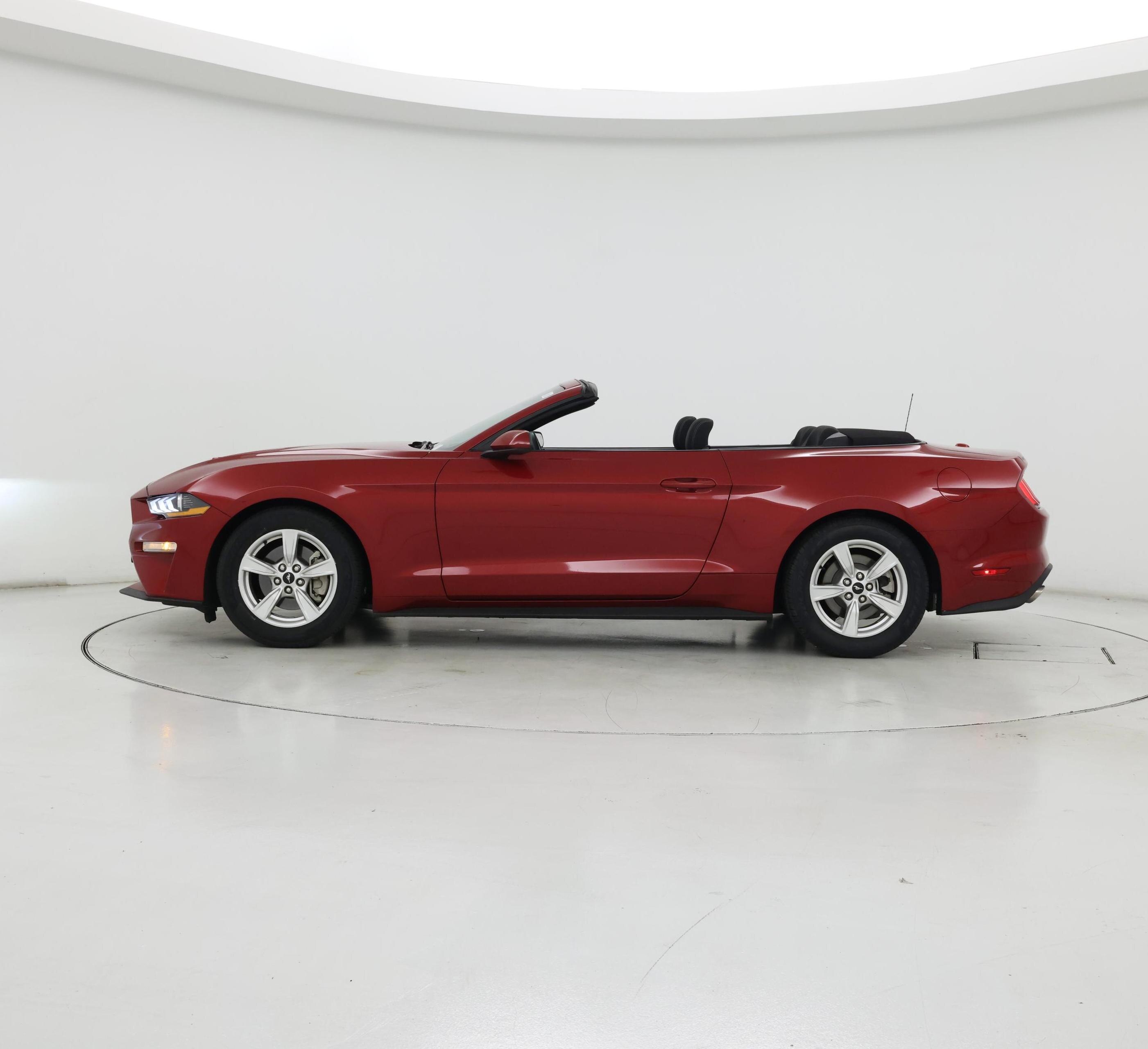 Thumbnail: 2022 Ford Mustang - 3