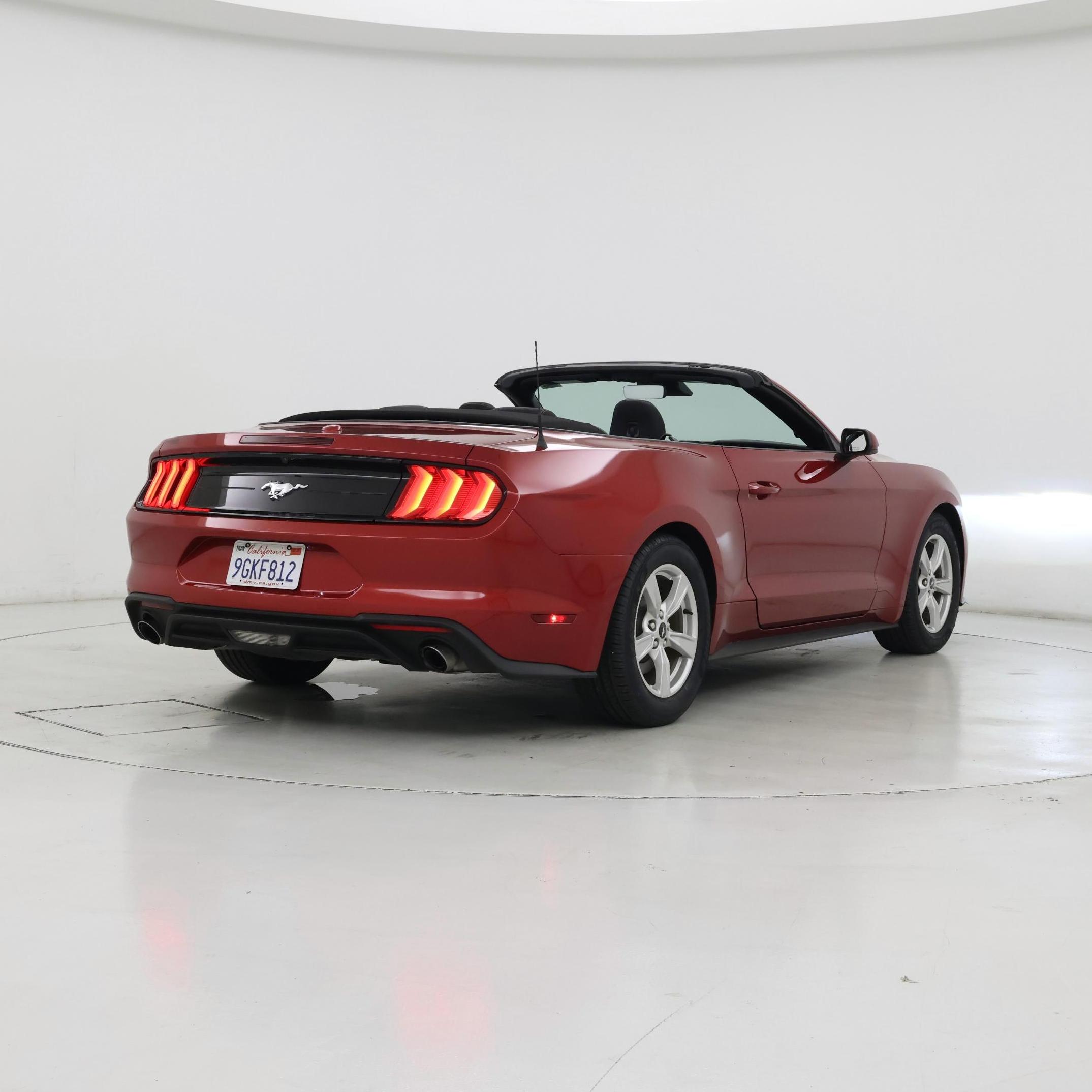 Thumbnail: 2022 Ford Mustang - 8