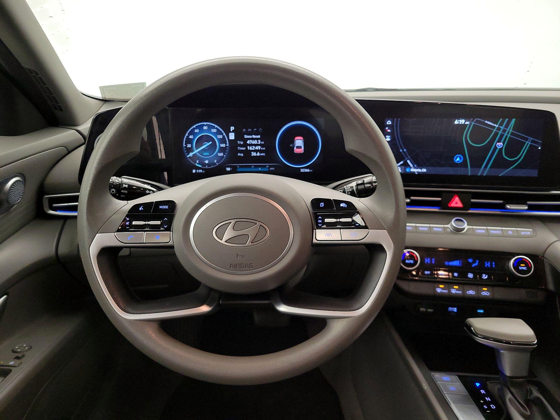 Thumbnail: 2024 Hyundai Elantra - 10