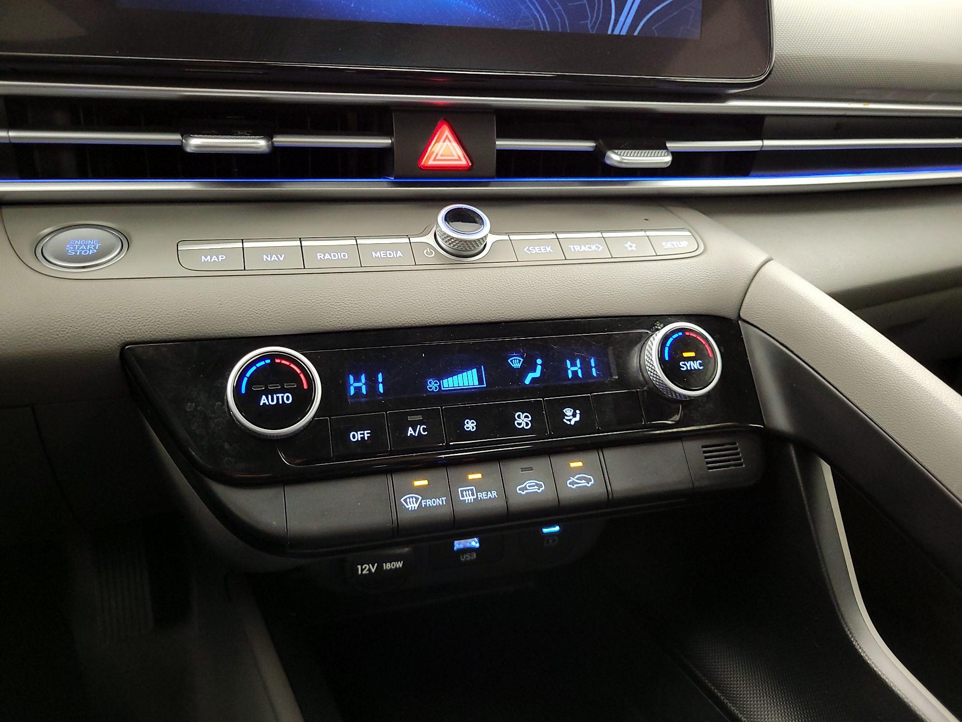 Thumbnail: 2024 Hyundai Elantra - 17