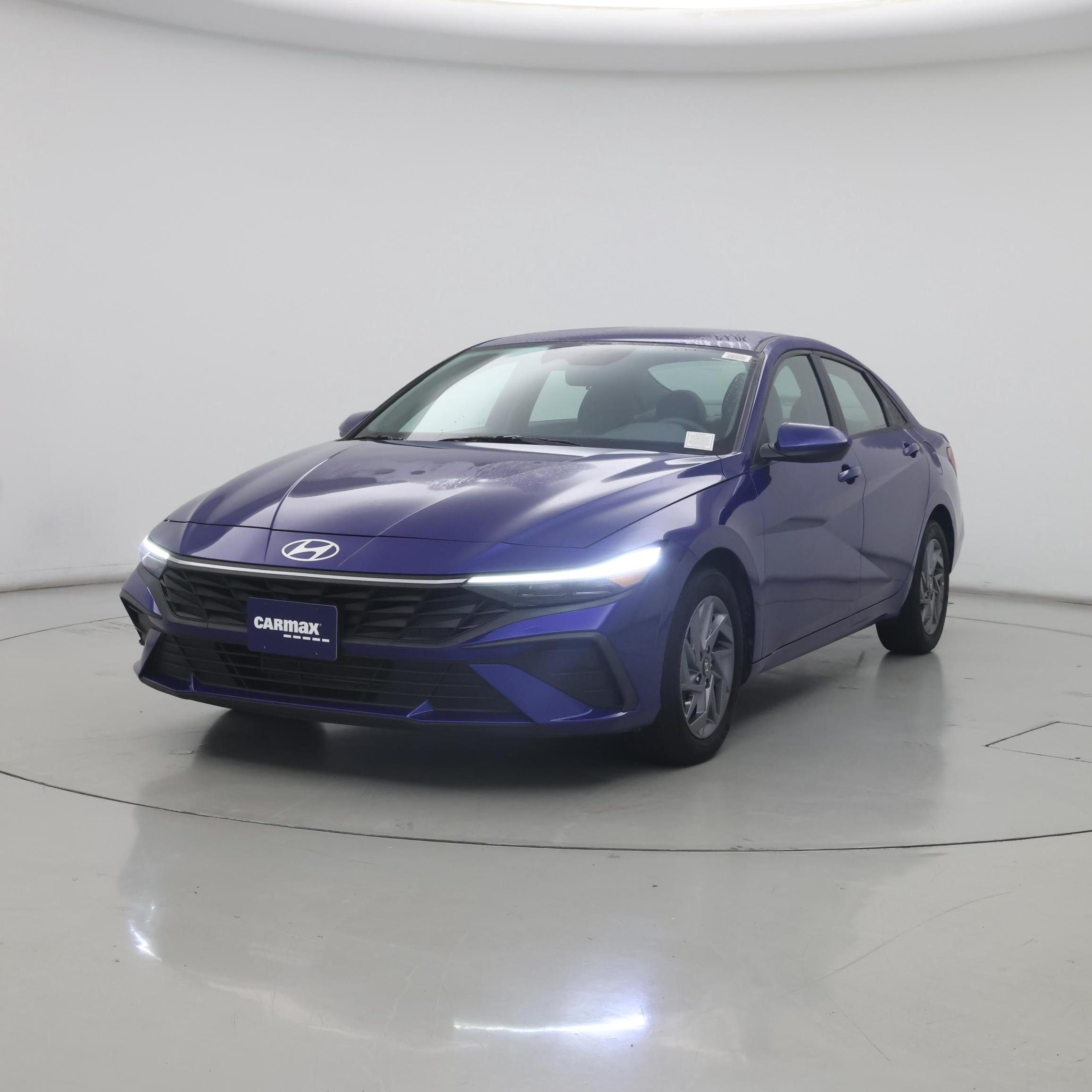Thumbnail: 2024 Hyundai Elantra - 4