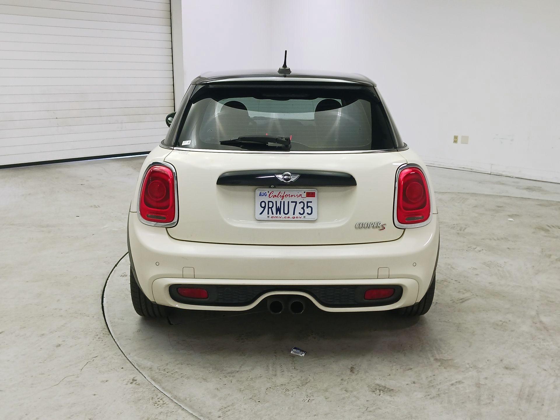 Thumbnail: 2015 MINI Cooper Hardtop - 6