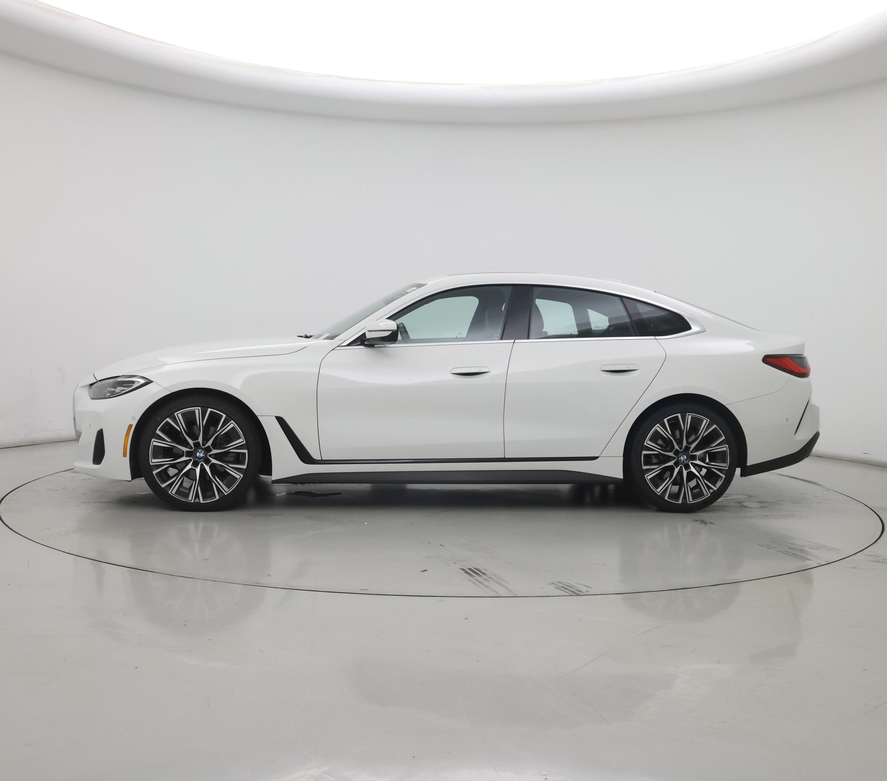 Thumbnail: 2024 BMW 4 Series - 3