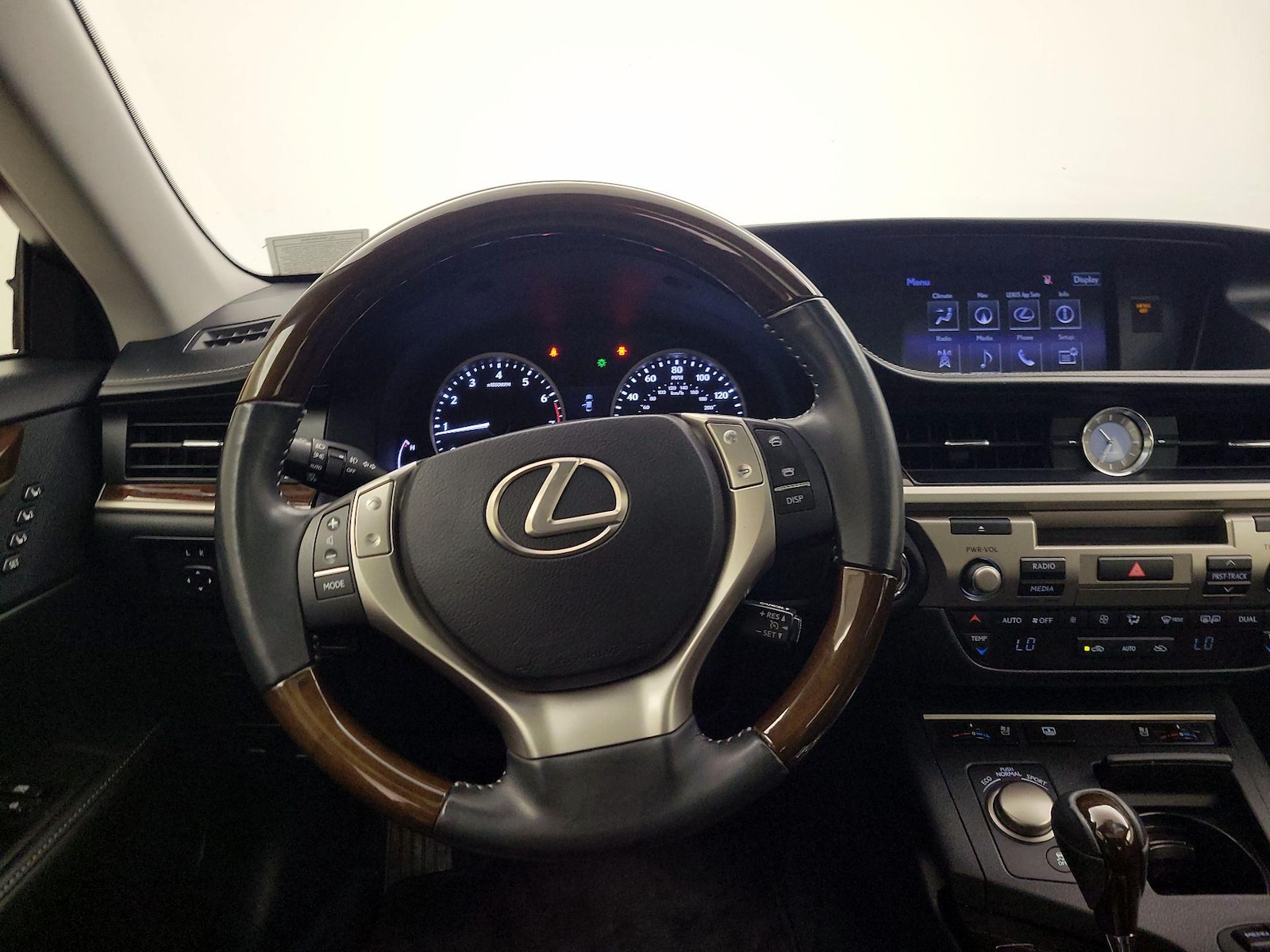 2015 Lexus ES 350 - Photo 11