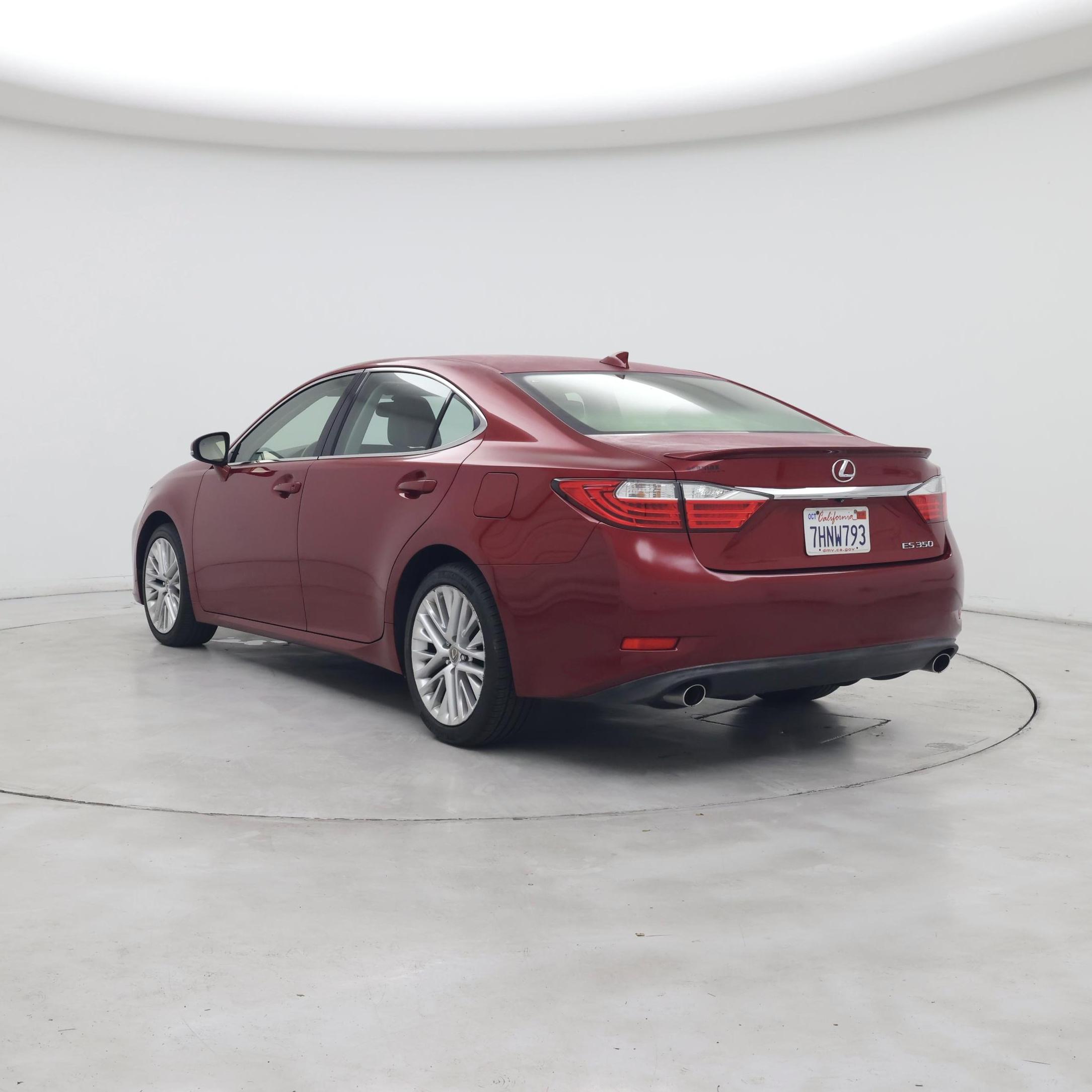 Thumbnail: 2015 Lexus ES - 2