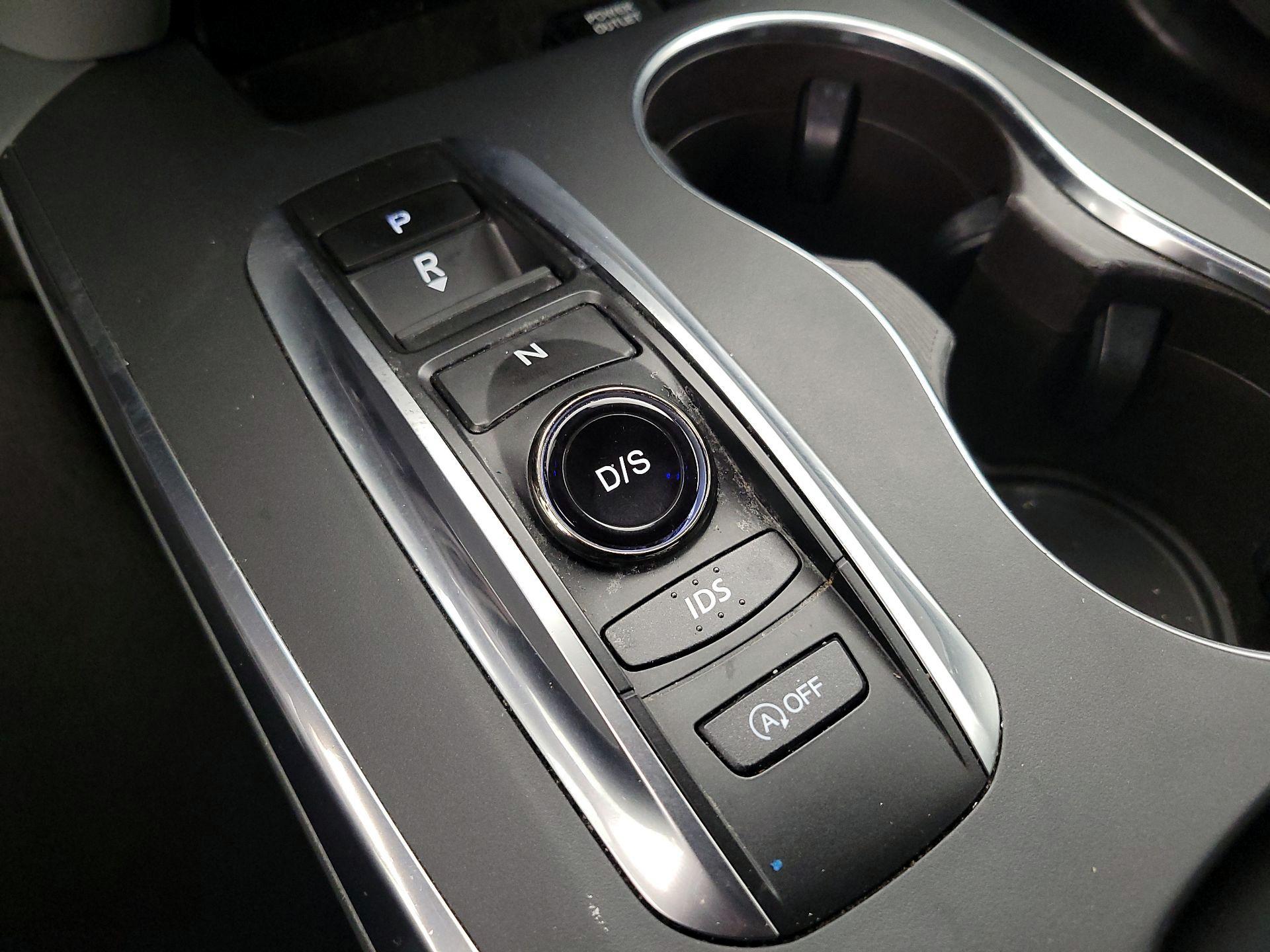 Thumbnail: 2016 Acura MDX - 17