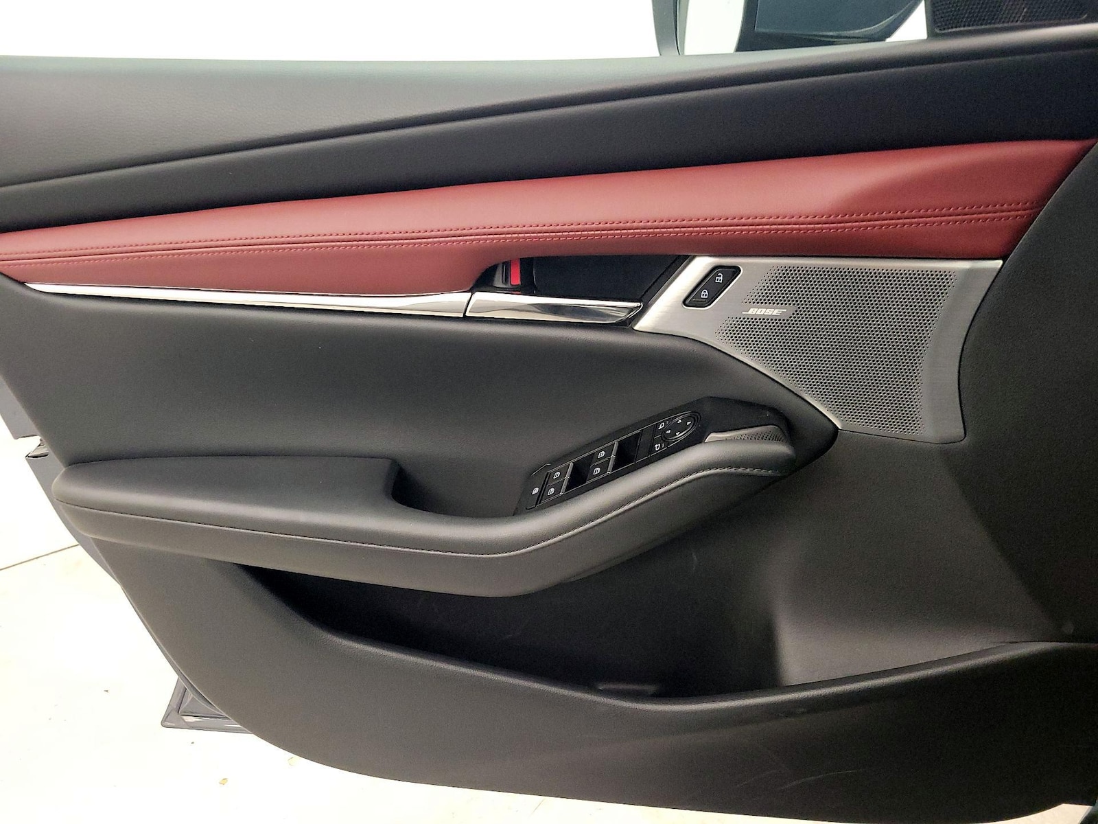2023 Mazda Mazda3 Premium - Photo 13